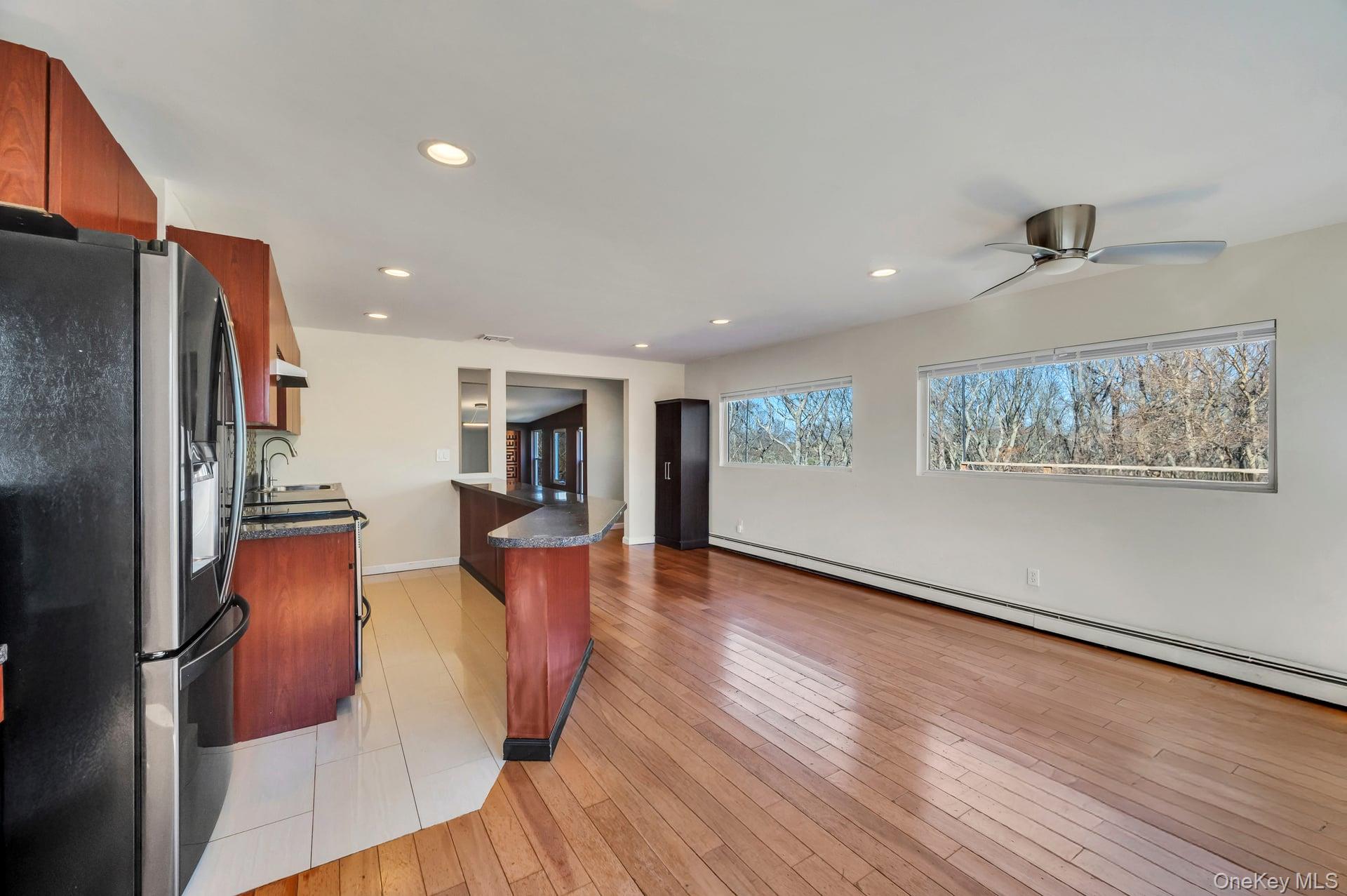 #5 photo, 39 Sycamore Avenue, Farmingville , NY 11738