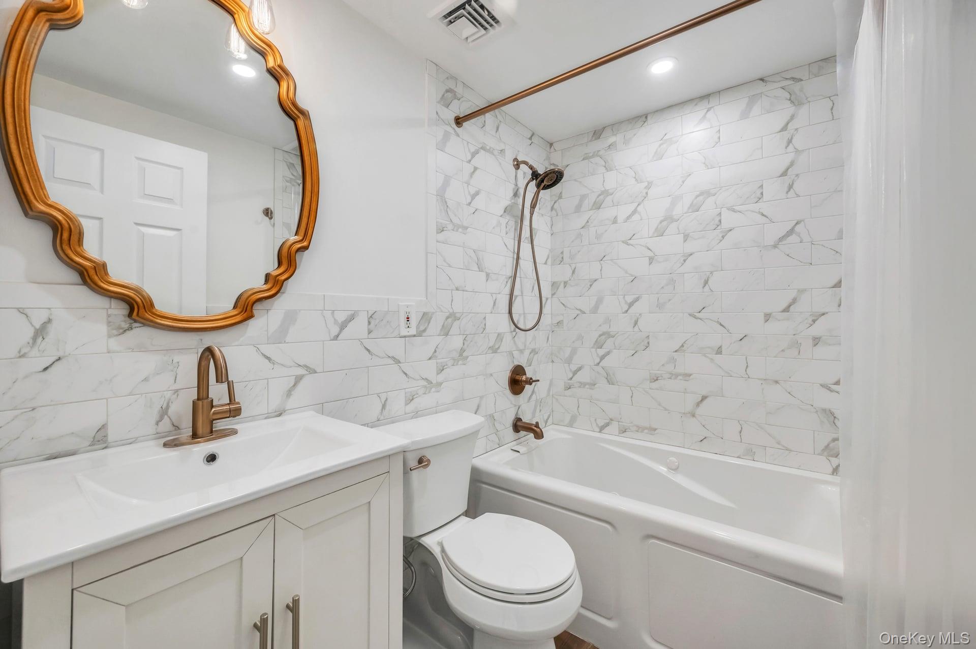 #8 photo, 39 Sycamore Avenue, Farmingville , NY 11738