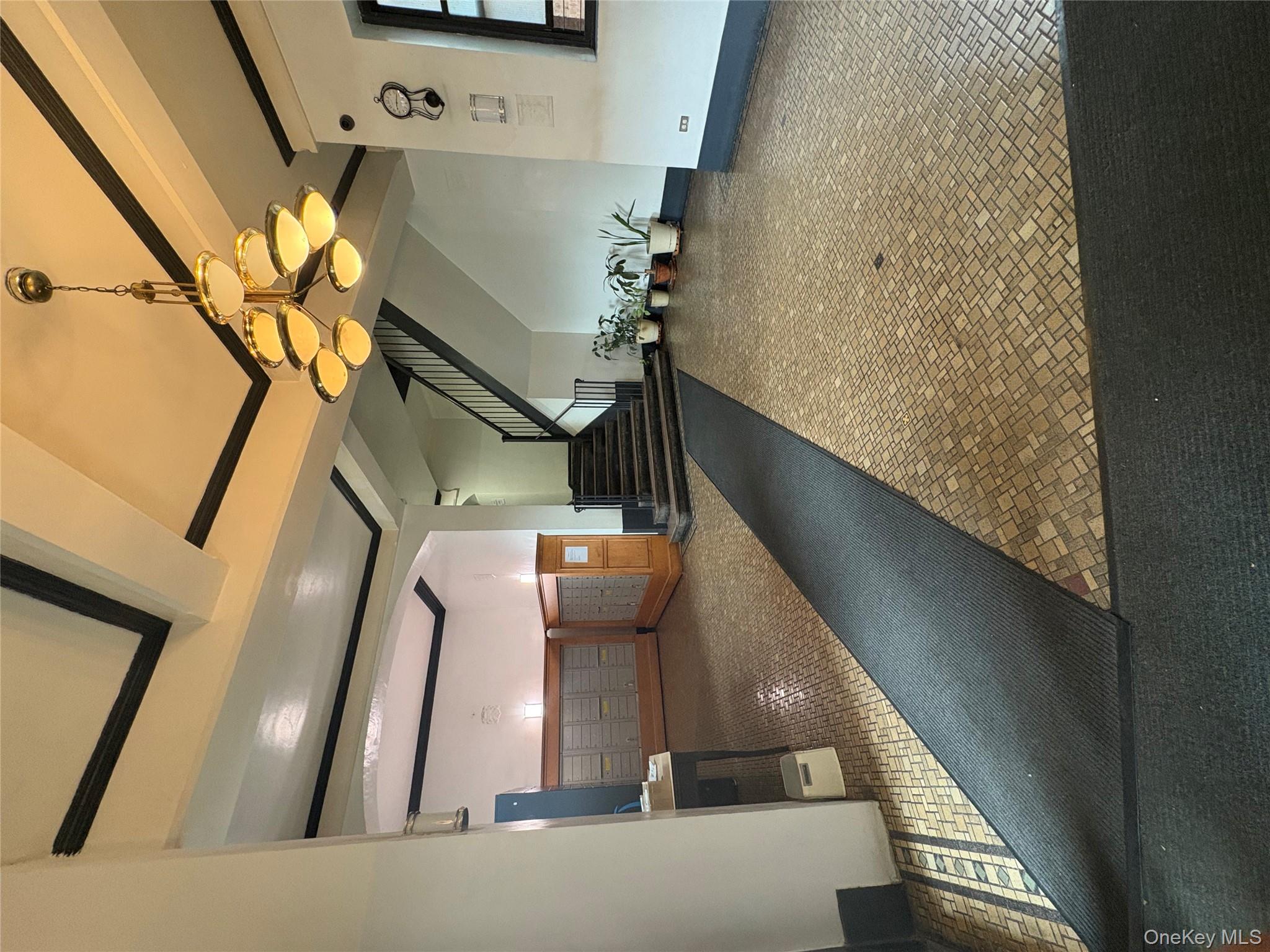 #9 photo, 5005 43rd Avenue, কুইন্‌স Woodside , NY 11377