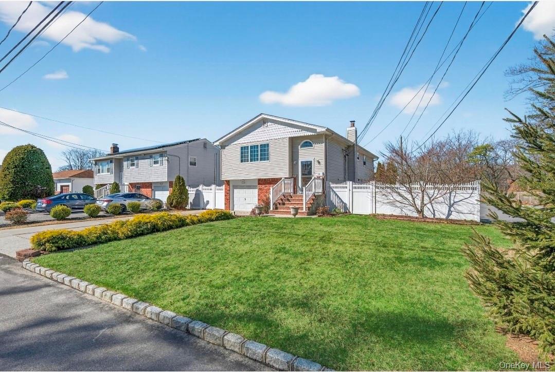 #4 photo, 114 Westchester Avenue, West Babylon , NY 11704