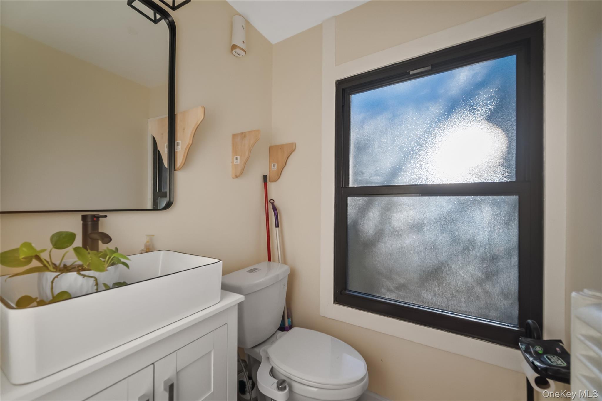 #9 photo, 60 E Hartsdale Avenue, Hartsdale , NY 10530