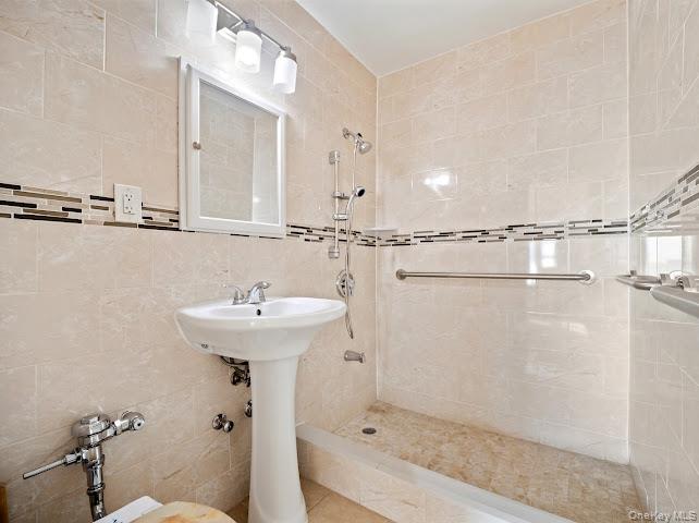 #16 photo, 3131 GRAND CONCOURSE, Bronx , NY 10468