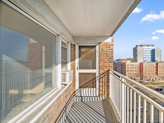 #18 photo, 3131 GRAND CONCOURSE, Bronx , NY 10468