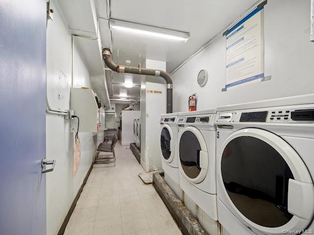 #20 photo, 3131 GRAND CONCOURSE, Bronx , NY 10468