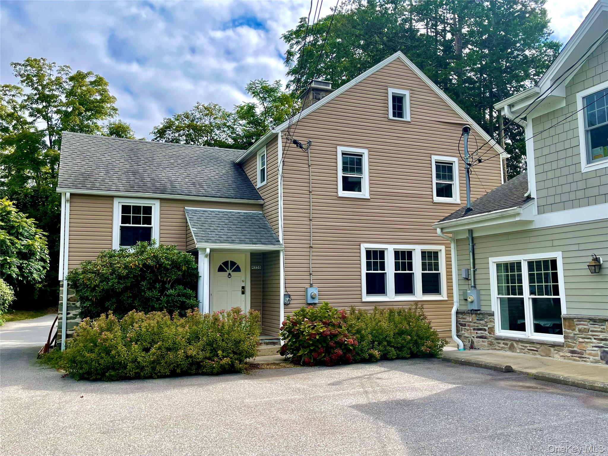 #1 photo, 4356 4356 Albany Post Road, Hyde Park , NY 12538