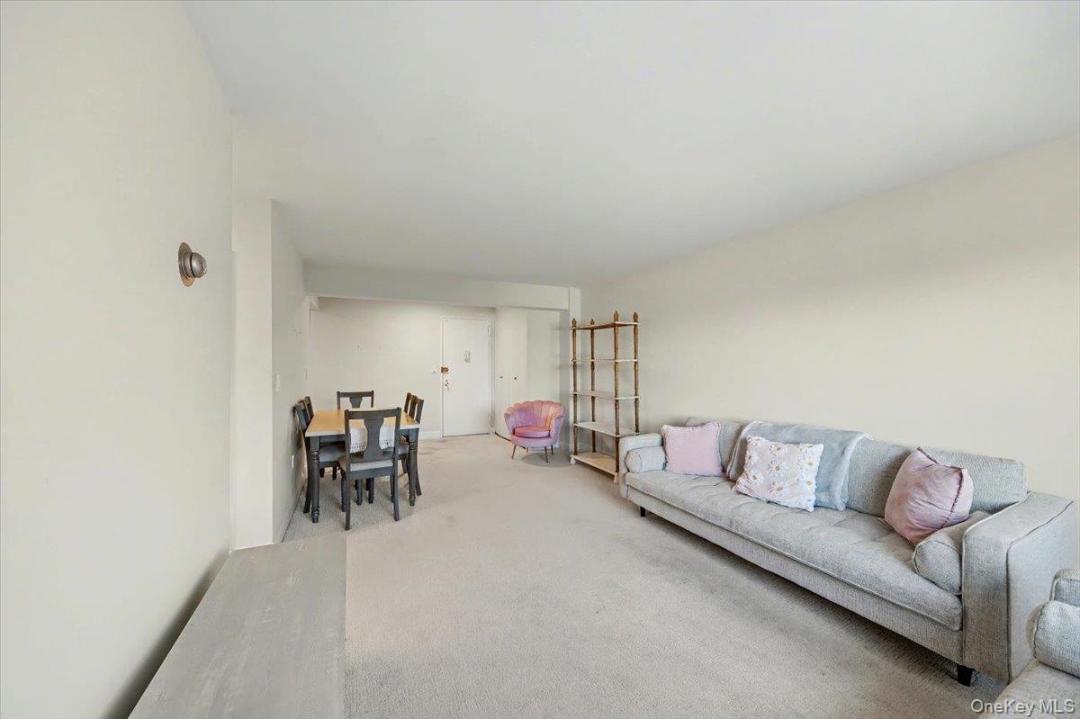 #6 photo, 505 Central Avenue, White Plains , NY 10606