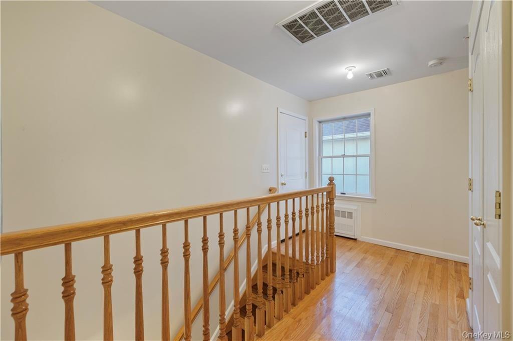 #18 photo, 3307 Parkview Drive, Spring Valley , NY 10977