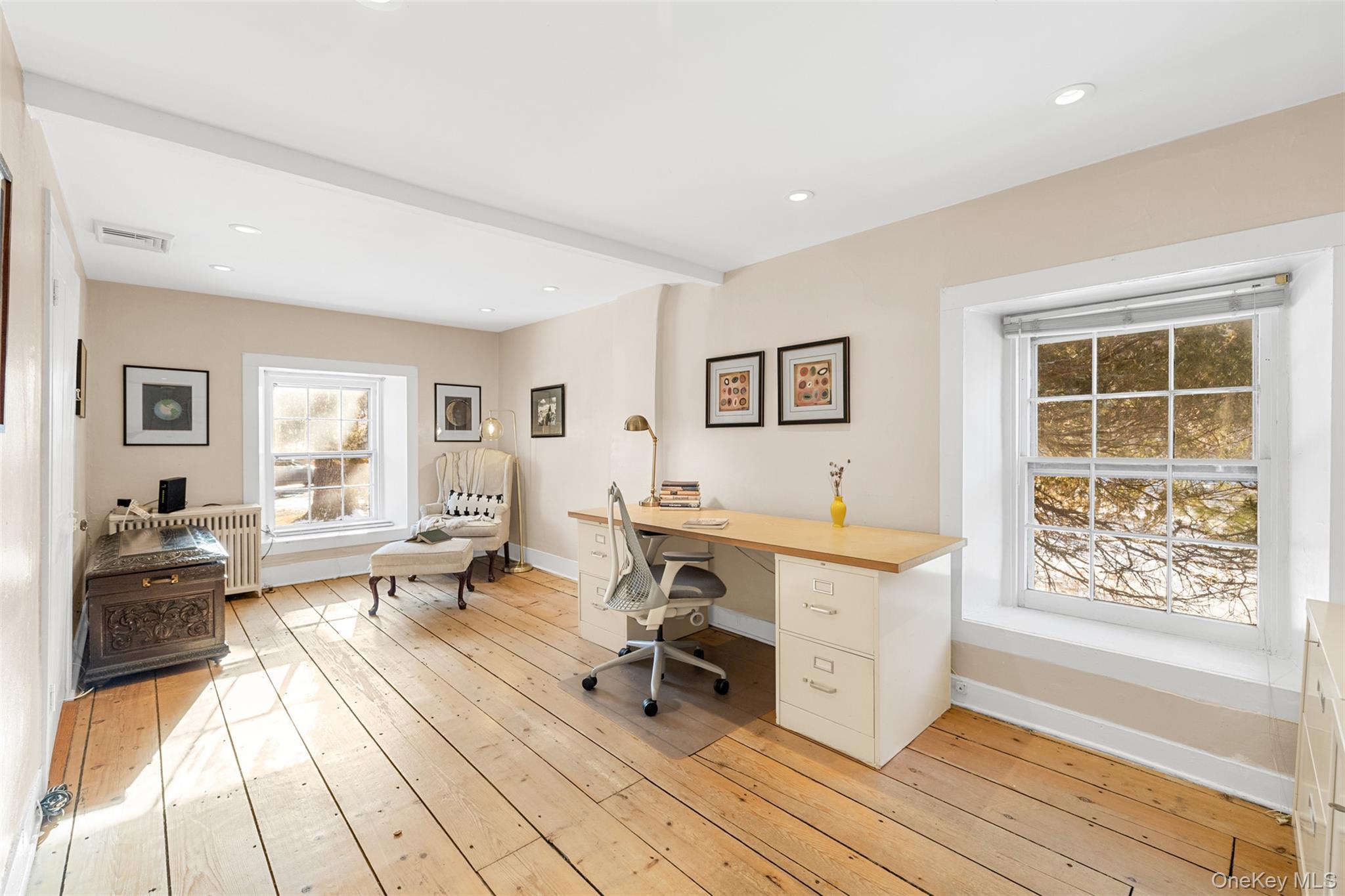 #19 photo, 668 N Chodikee Lake Road, Highland , NY 12528