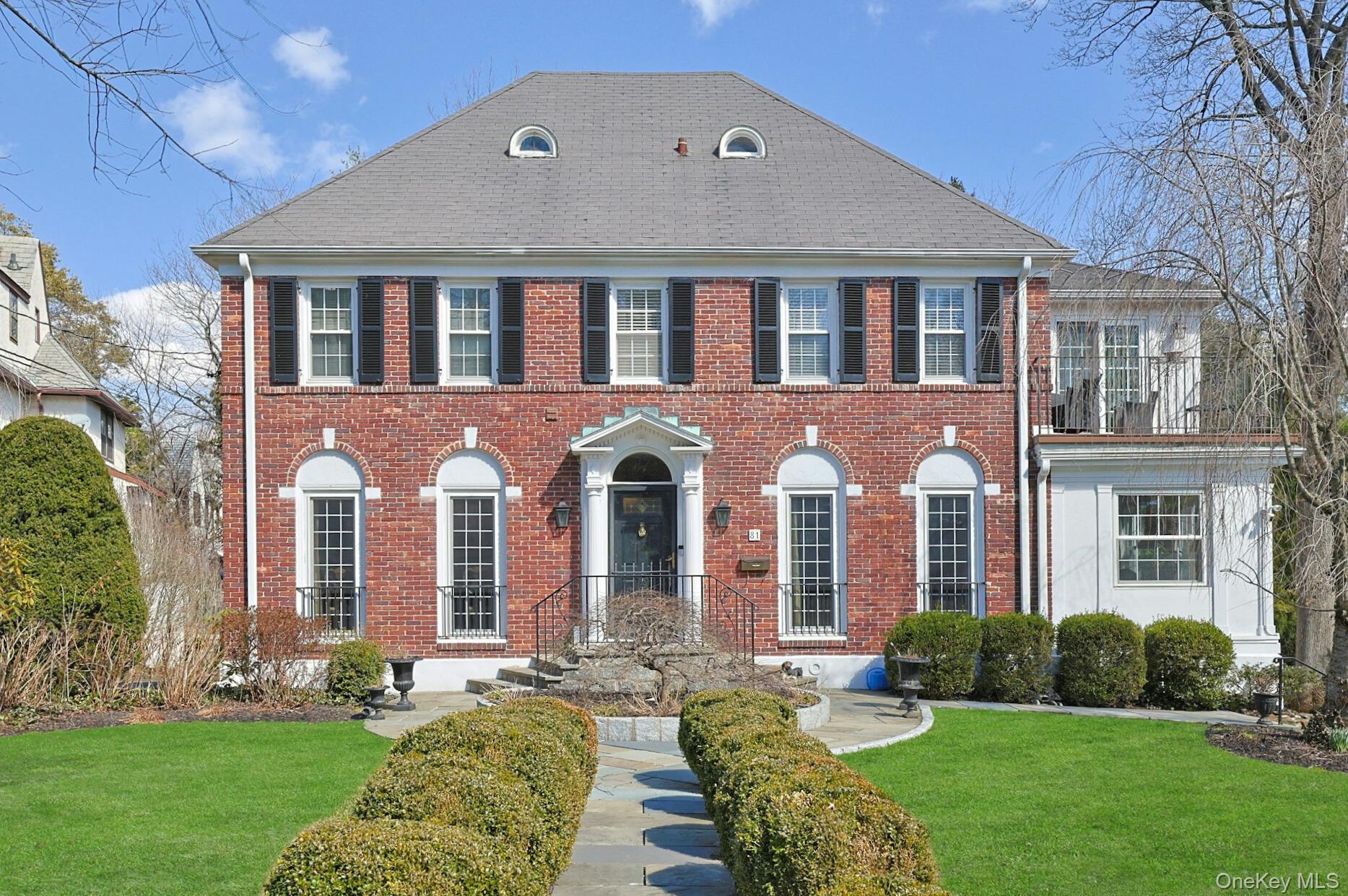 #1 photo, 81 Oxford Road, New Rochelle , NY 10804