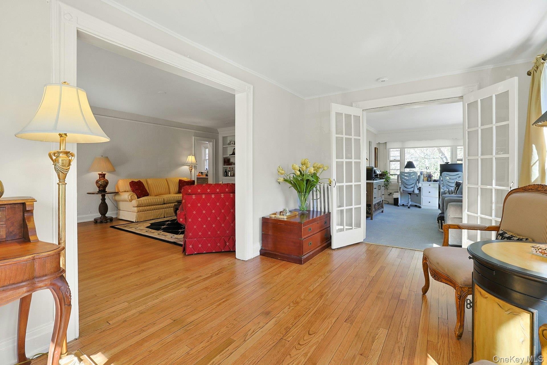 #12 photo, 81 Oxford Road, New Rochelle , NY 10804