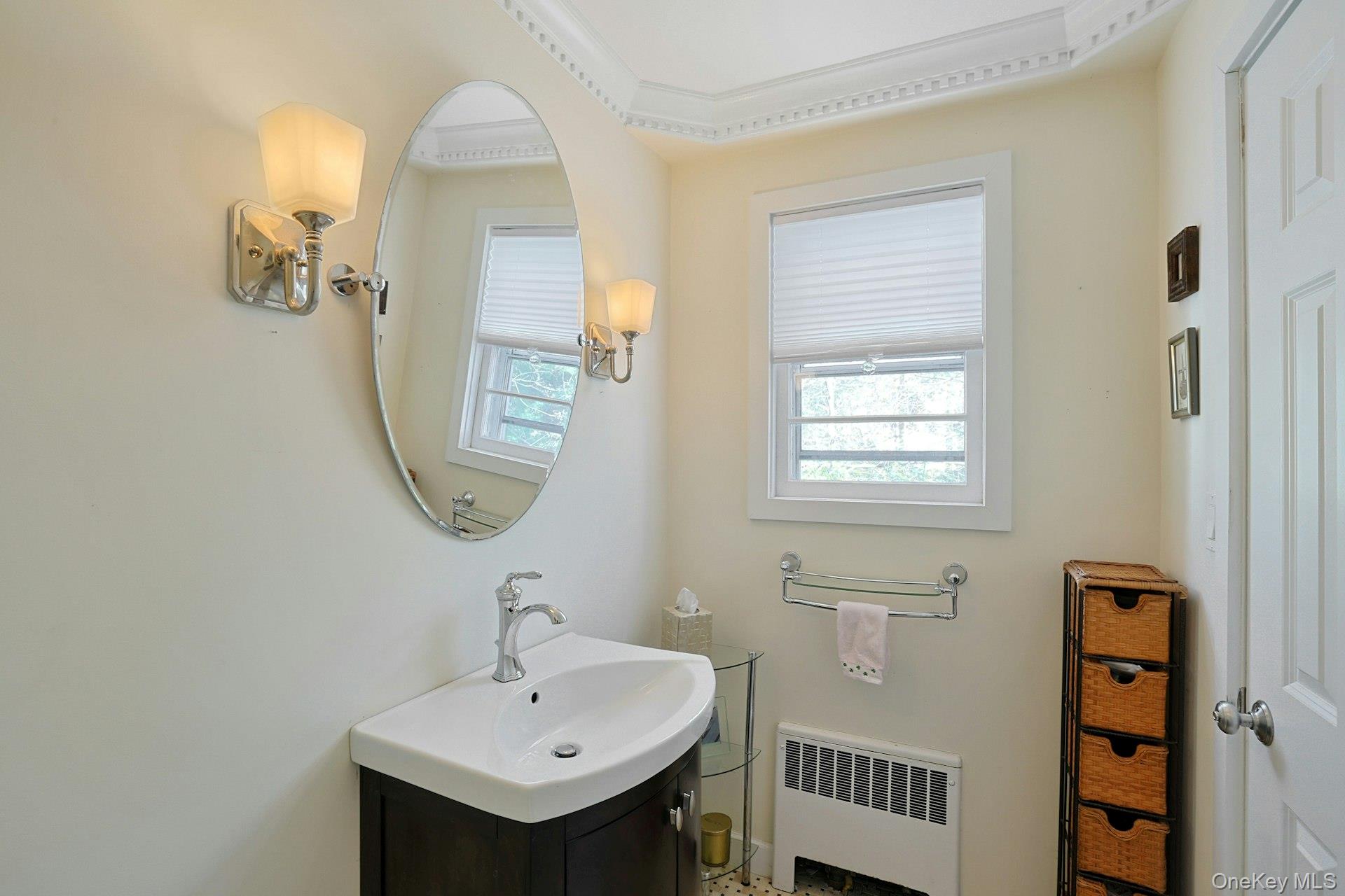 #14 photo, 81 Oxford Road, New Rochelle , NY 10804