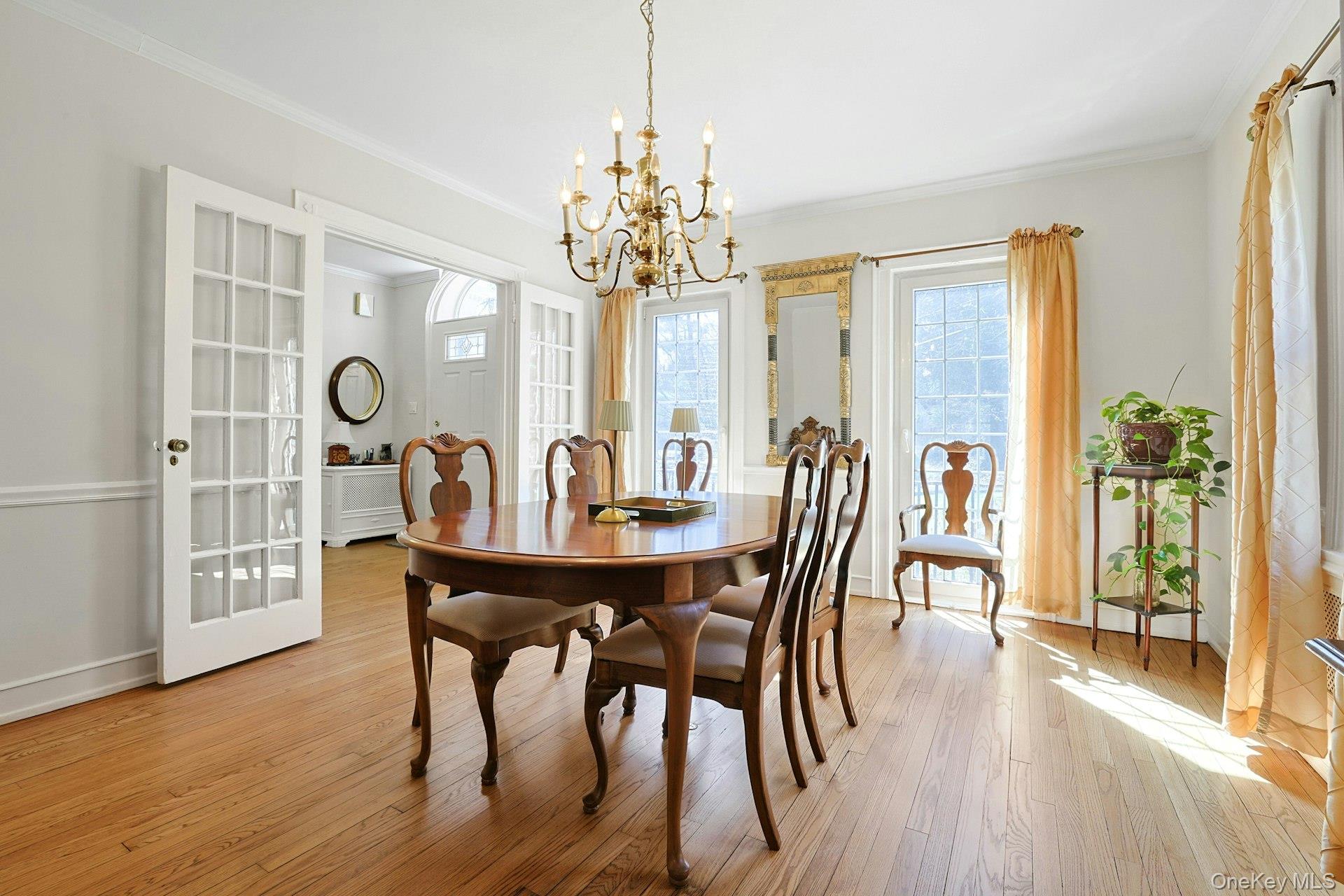 #15 photo, 81 Oxford Road, New Rochelle , NY 10804