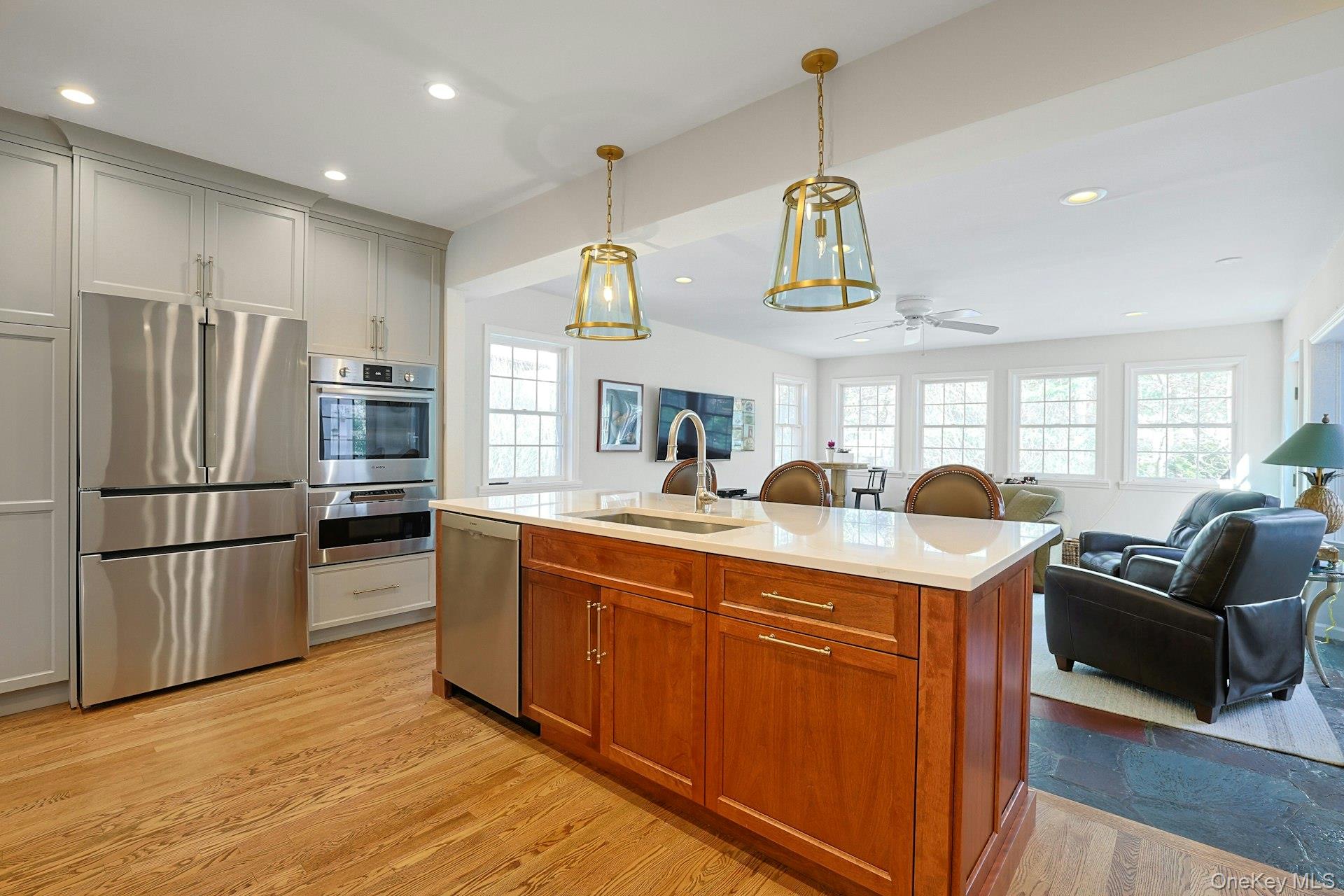 #18 photo, 81 Oxford Road, New Rochelle , NY 10804