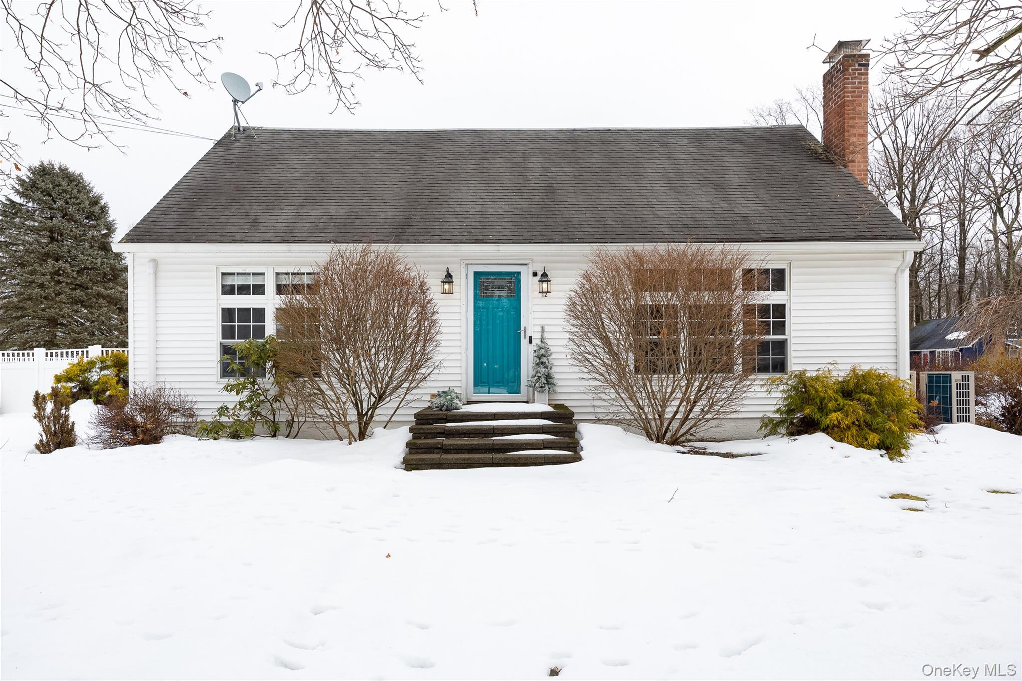 #1 photo, 12 Valley View Road, Hyde Park , NY 12538