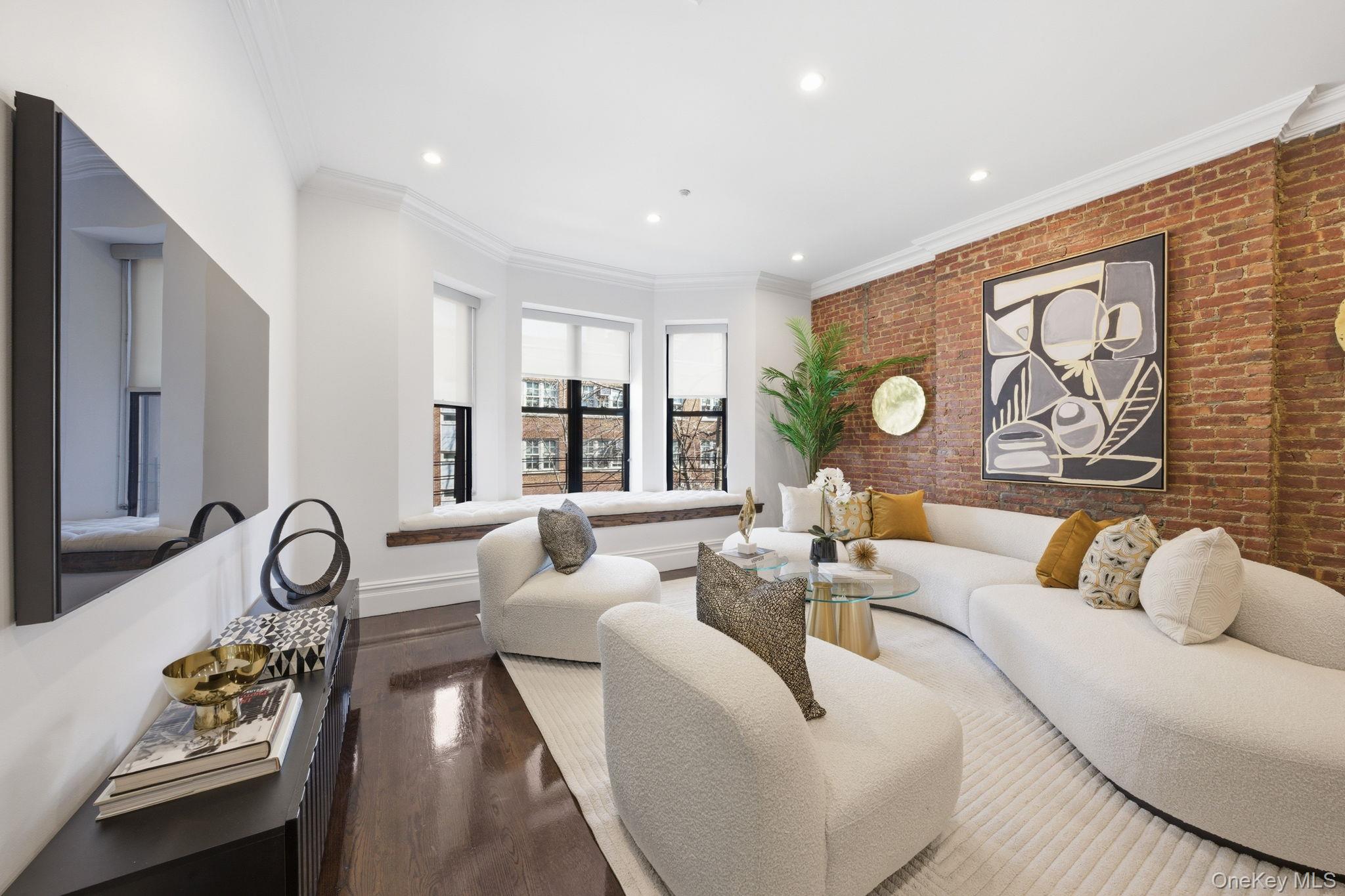 #3 photo, 236 W 112th Street, New York (Manhattan) , NY 10026