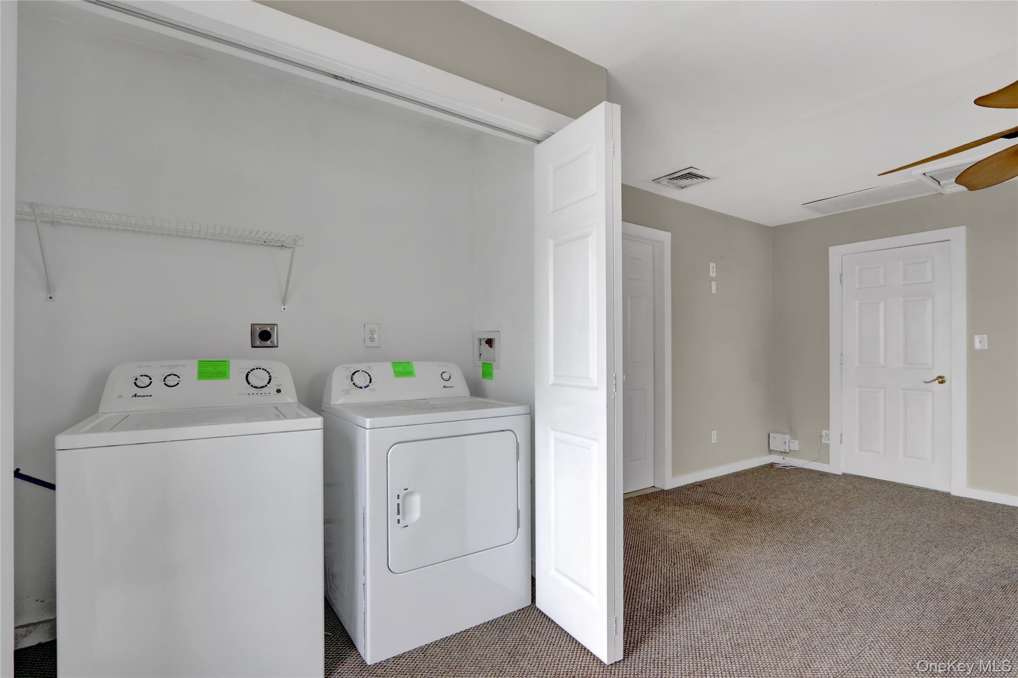 #16 photo, 894 Bay 9th Street, সাফোক কাউন্টি West Islip , NY 11795