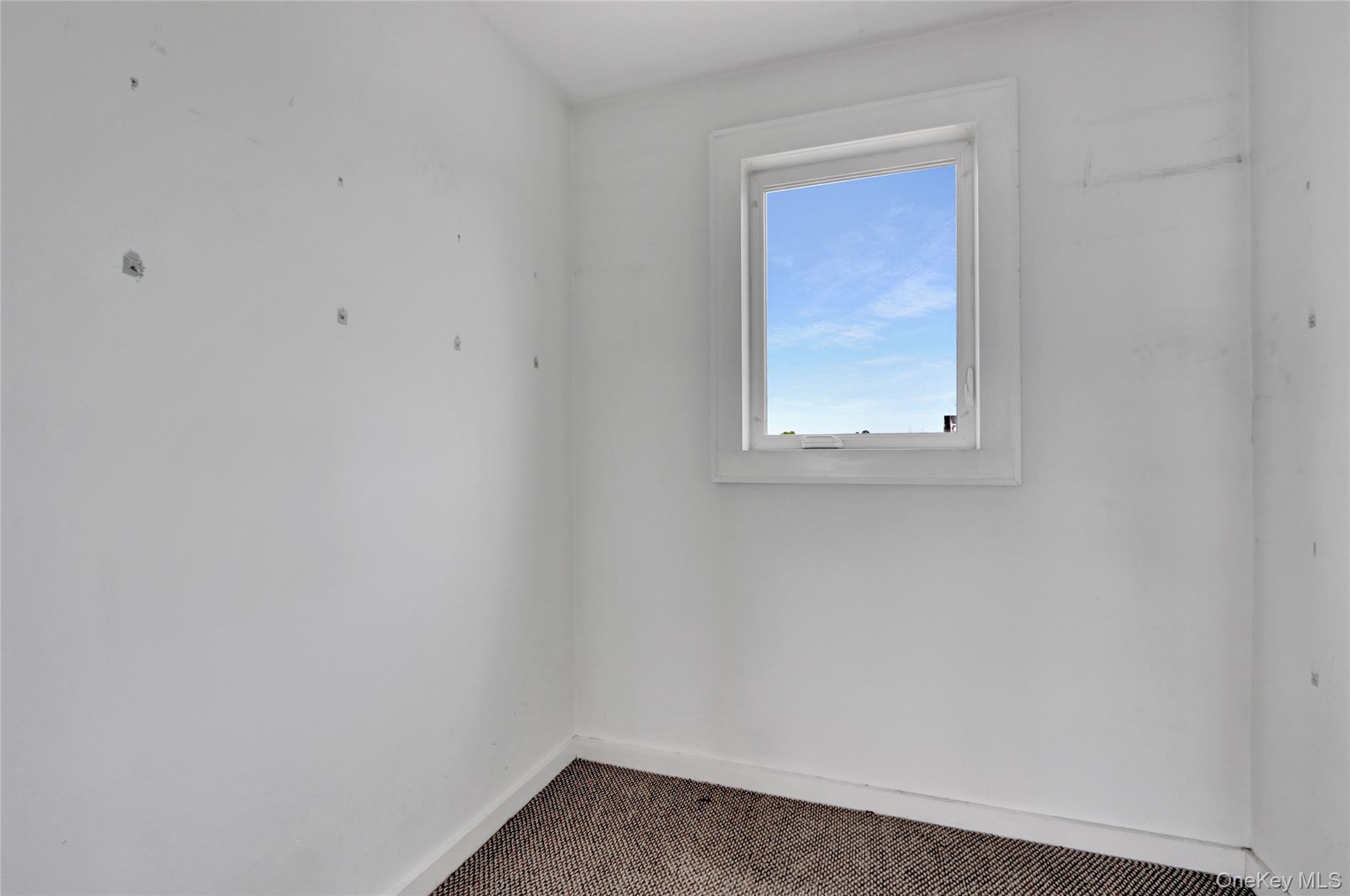 #18 photo, 894 Bay 9th Street, সাফোক কাউন্টি West Islip , NY 11795