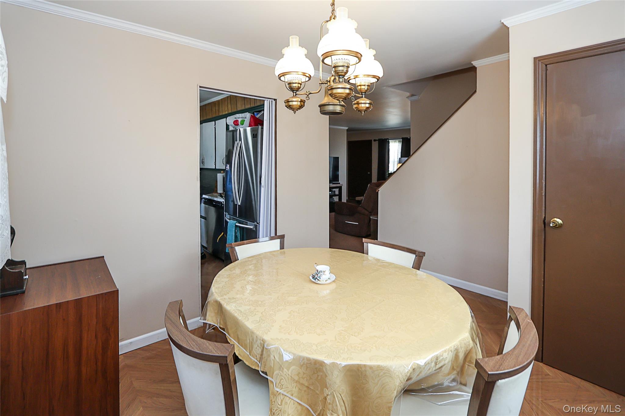 #11 photo, 11 Elton Street, নাসাউ কাউন্টি Westbury , NY 11590