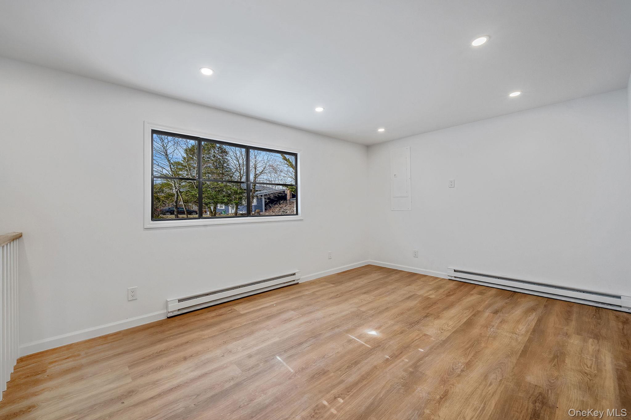 #10 photo, 28 Nadel Drive, সাফোক কাউন্টি Riverhead , NY 11901