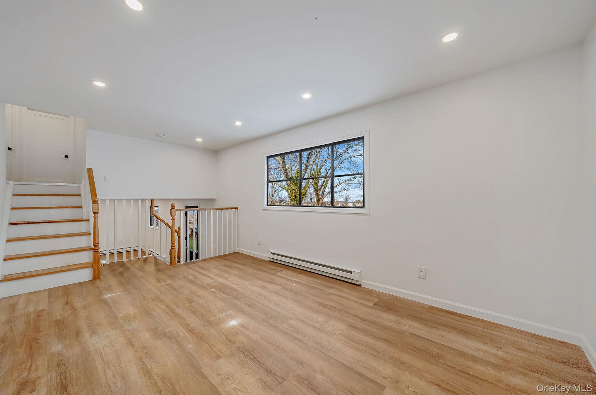 #12 photo, 28 Nadel Drive, সাফোক কাউন্টি Riverhead , NY 11901