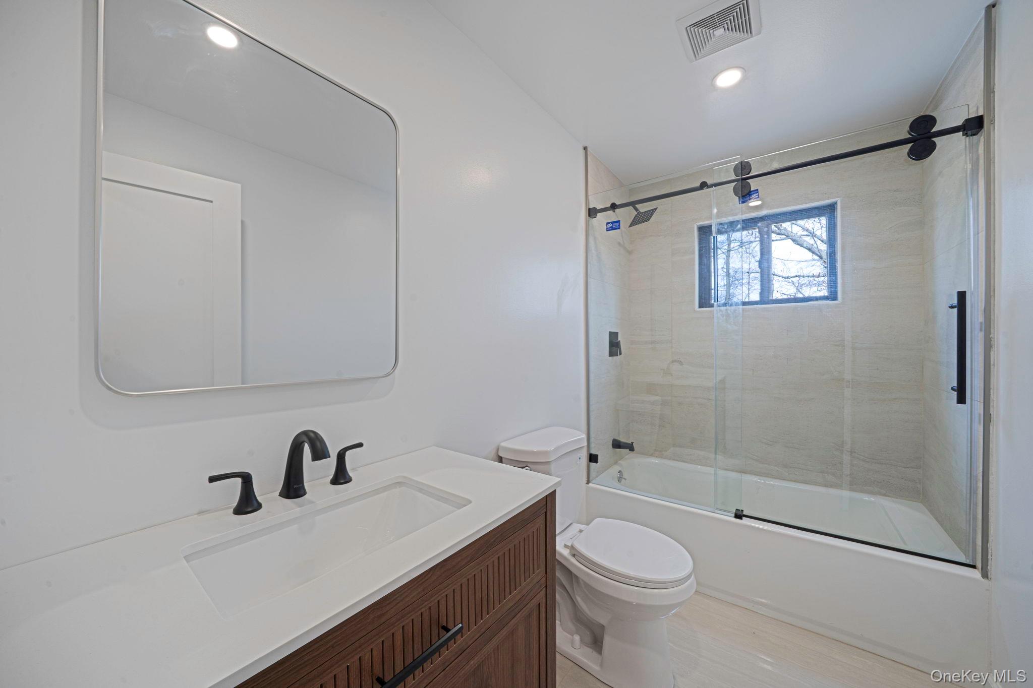 #14 photo, 28 Nadel Drive, সাফোক কাউন্টি Riverhead , NY 11901