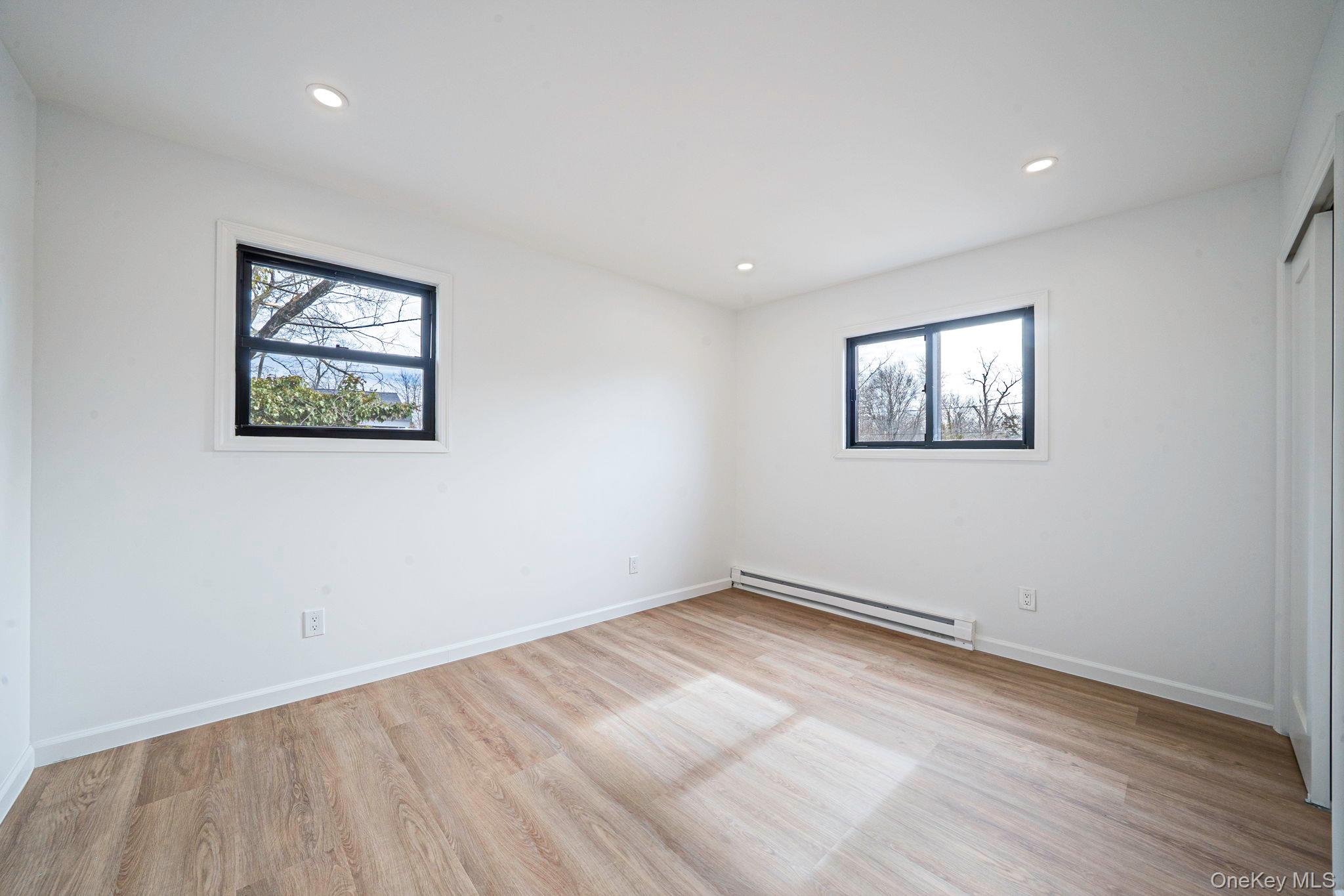 #17 photo, 28 Nadel Drive, সাফোক কাউন্টি Riverhead , NY 11901