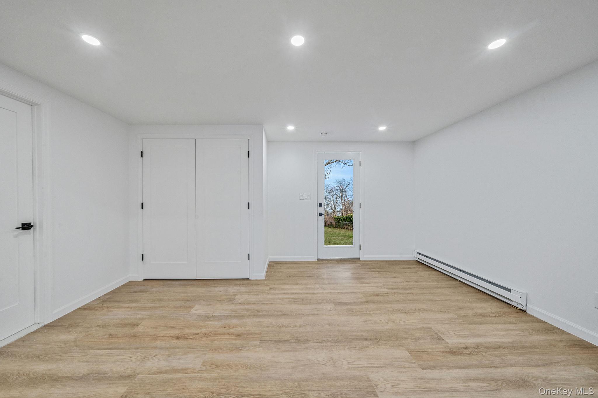 #20 photo, 28 Nadel Drive, সাফোক কাউন্টি Riverhead , NY 11901