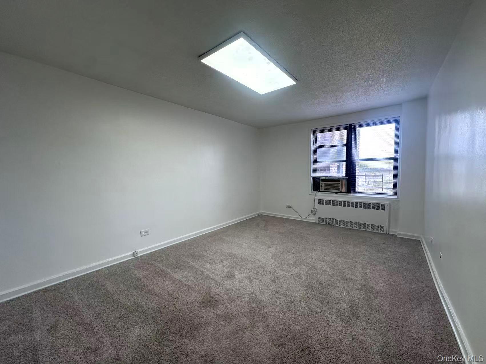 #4 photo, 150-11 72nd Road, Flushing , NY 11367