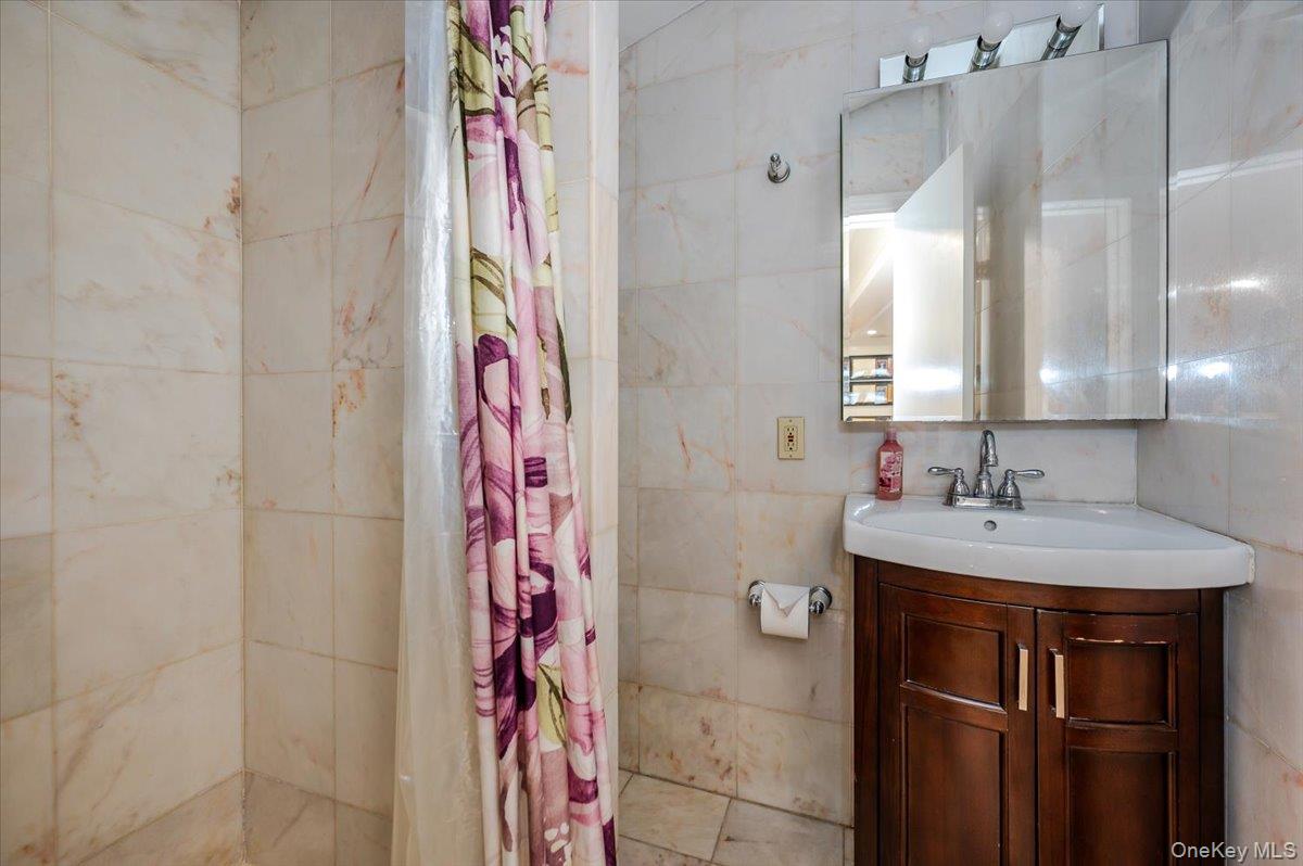 #15 photo, 227 Doughty Boulevard, מחוז נסאו Inwood , NY 11096