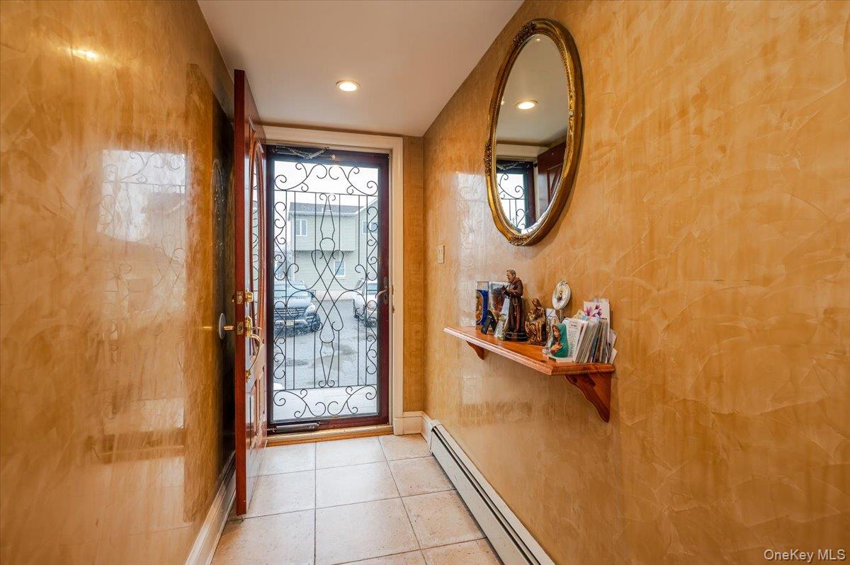 #2 photo, 227 Doughty Boulevard, מחוז נסאו Inwood , NY 11096