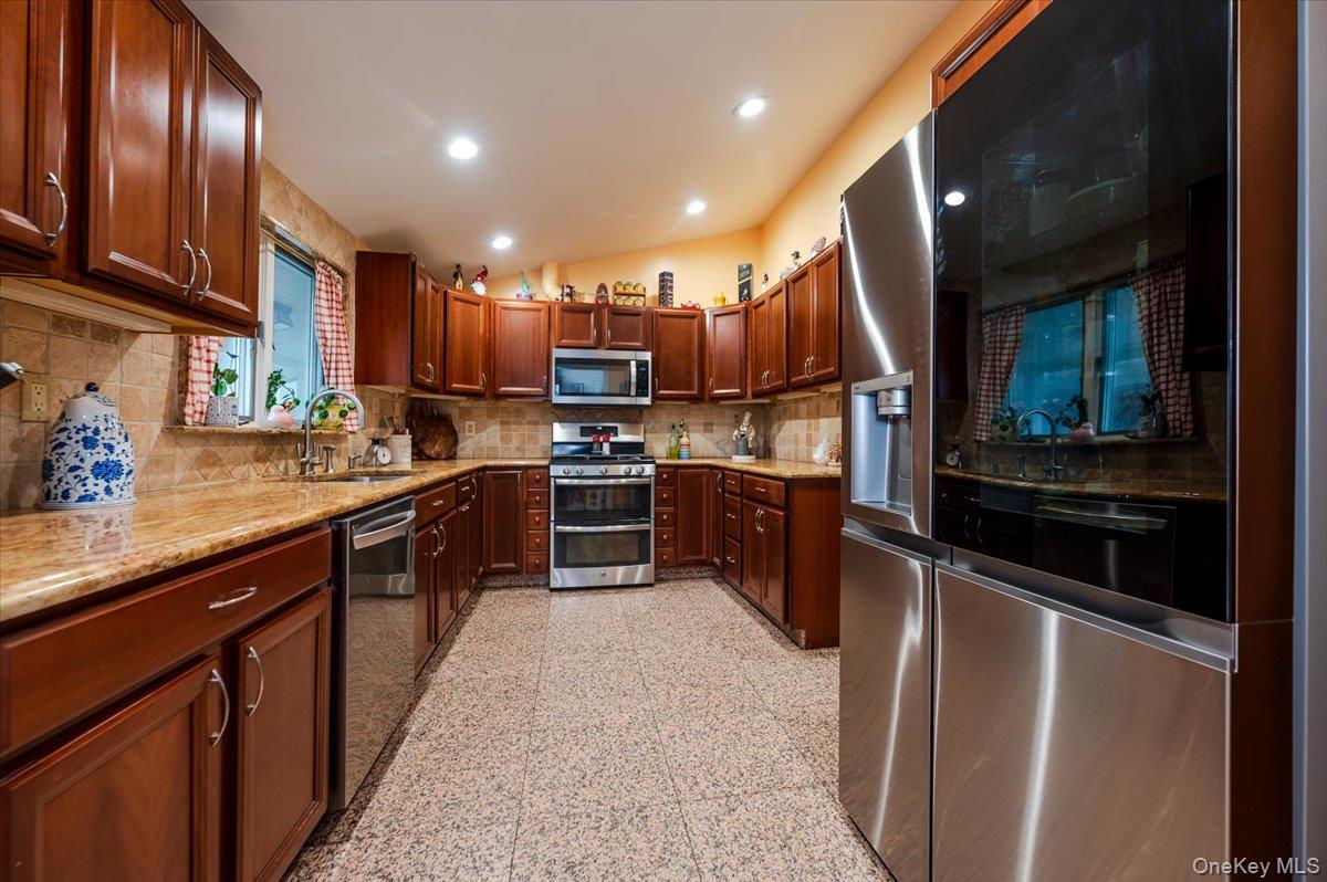 #7 photo, 227 Doughty Boulevard, מחוז נסאו Inwood , NY 11096