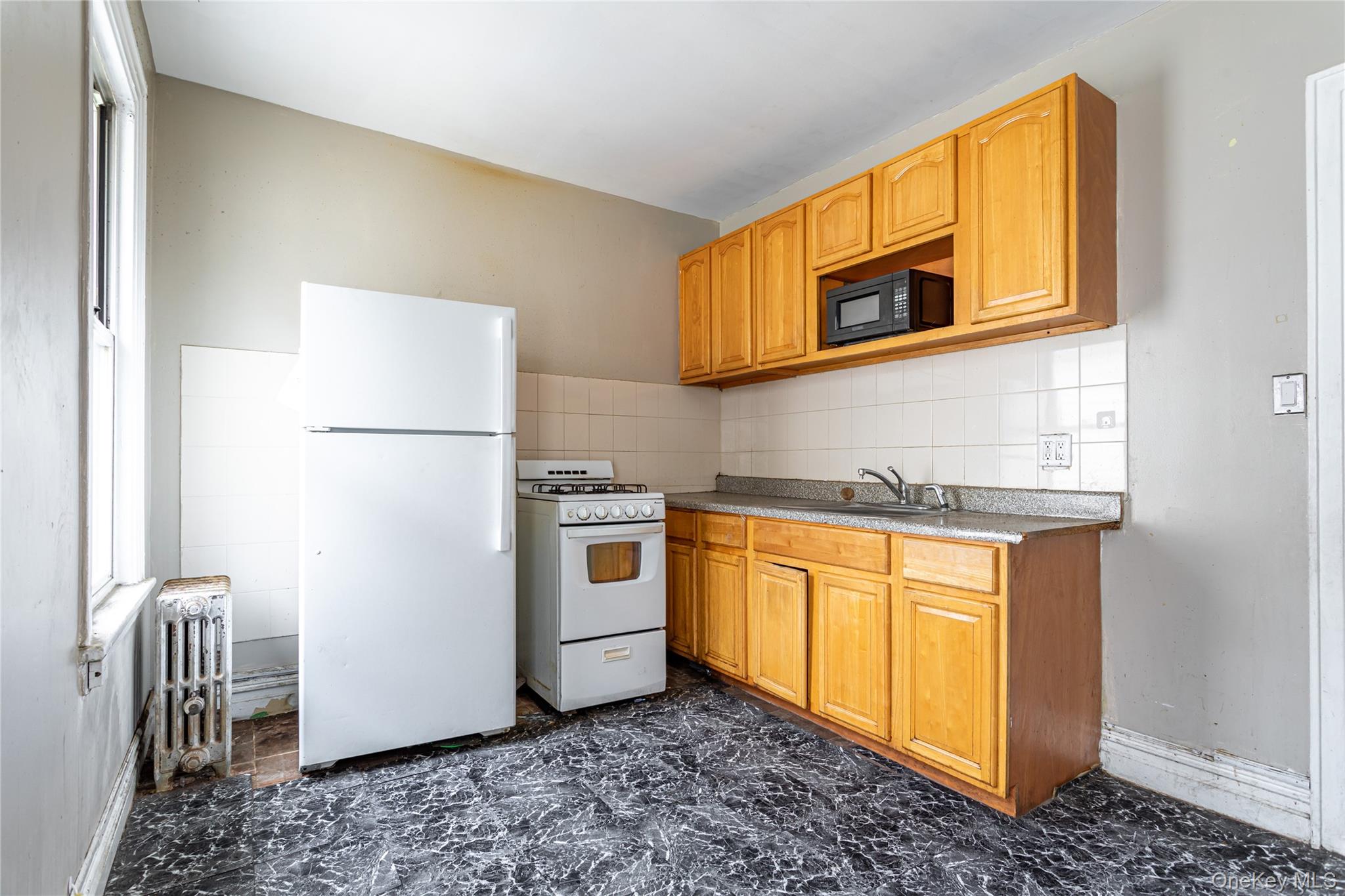 #9 photo, 968 E 48th Street, 브루클린 Brooklyn , NY 11203