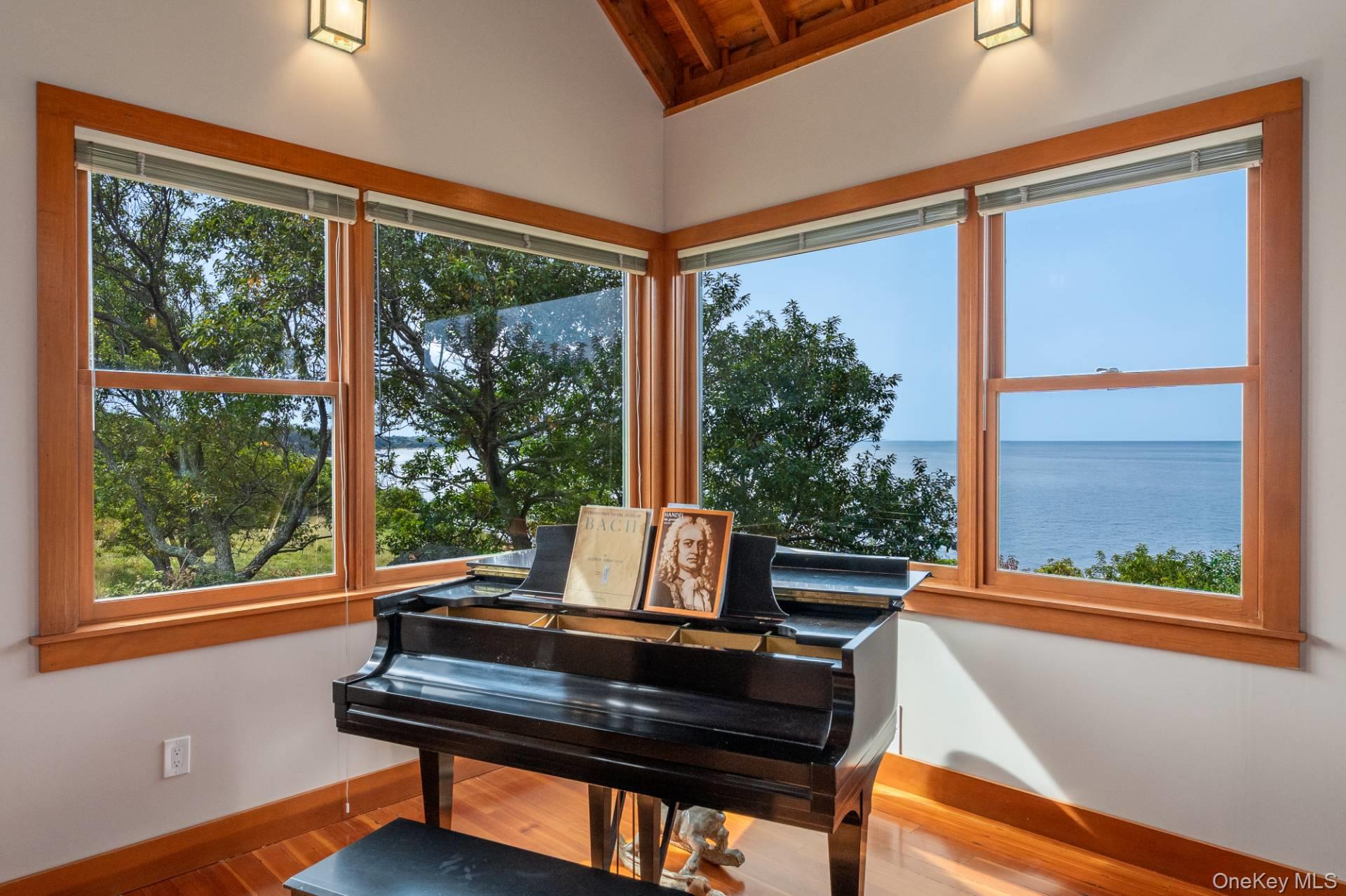 #17 photo, East Marion, সাফোক কাউন্টি East Marion , NY 11939