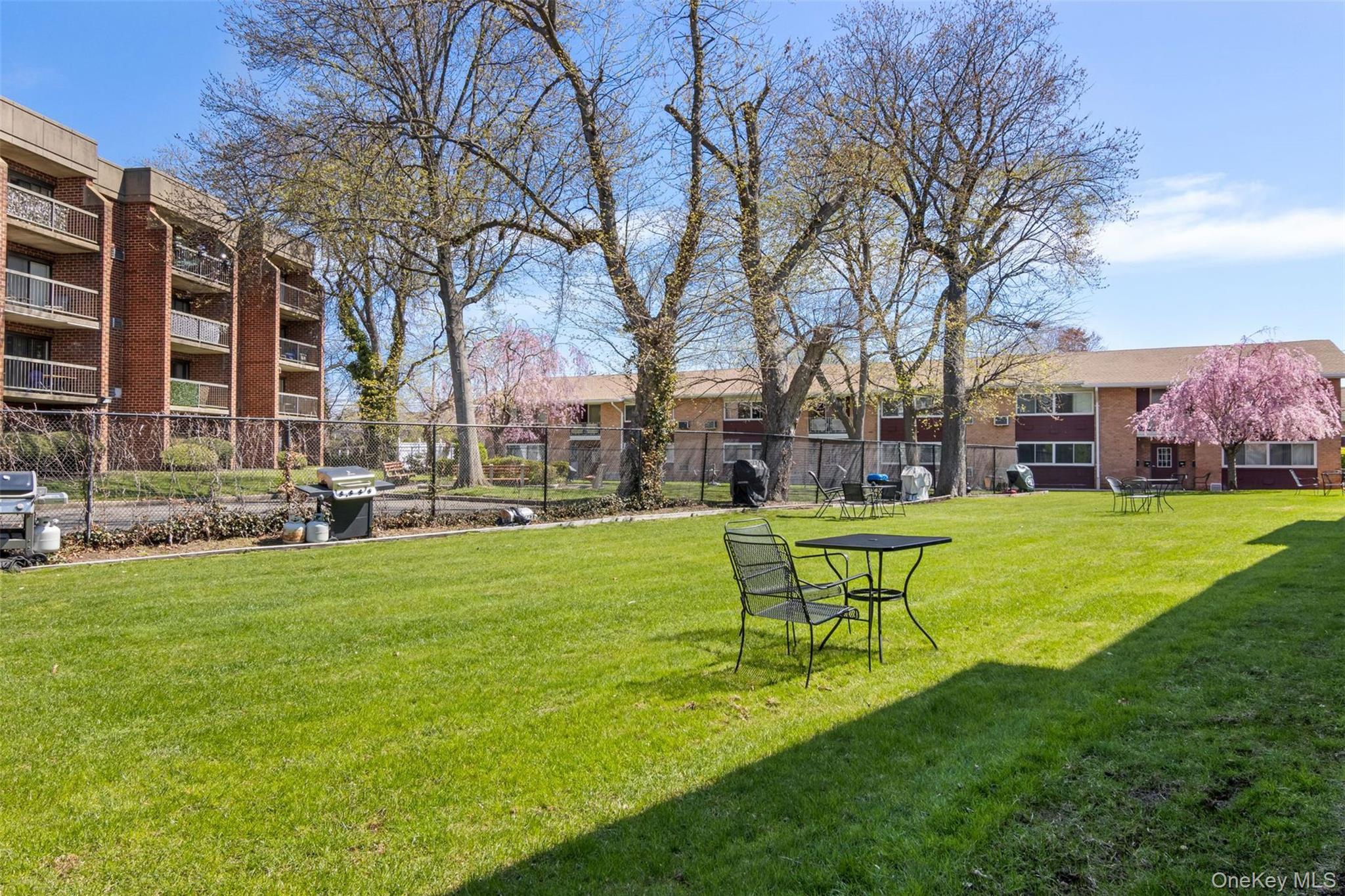 #17 photo, 400 Fulton Street, Farmingdale , NY 11735