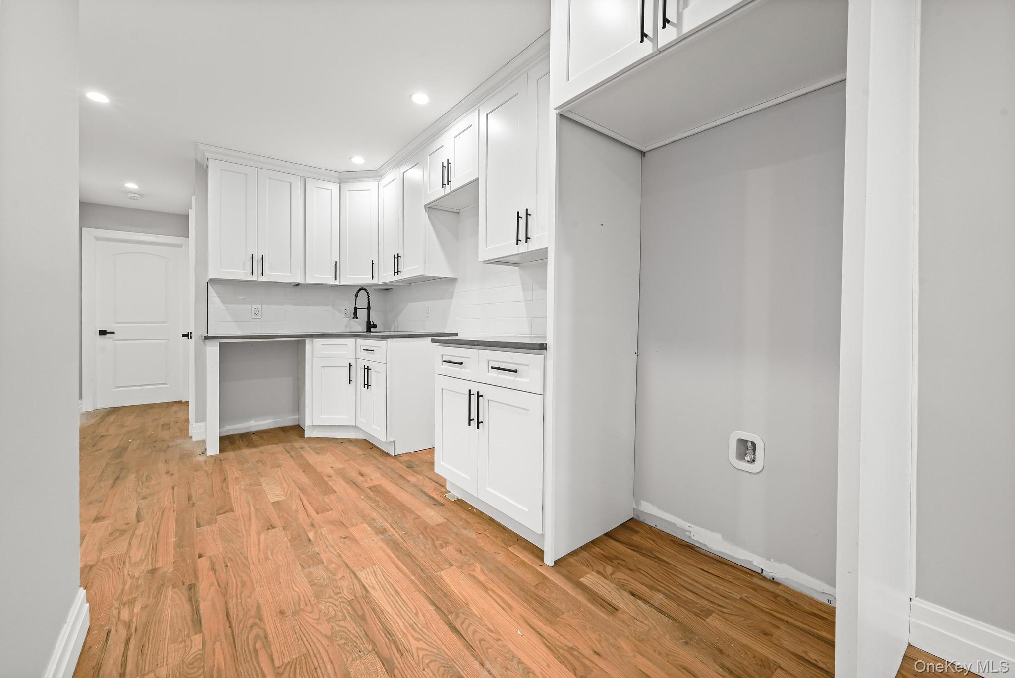 #11 photo, 160-15 118th Road, Jamaica South , NY 11434