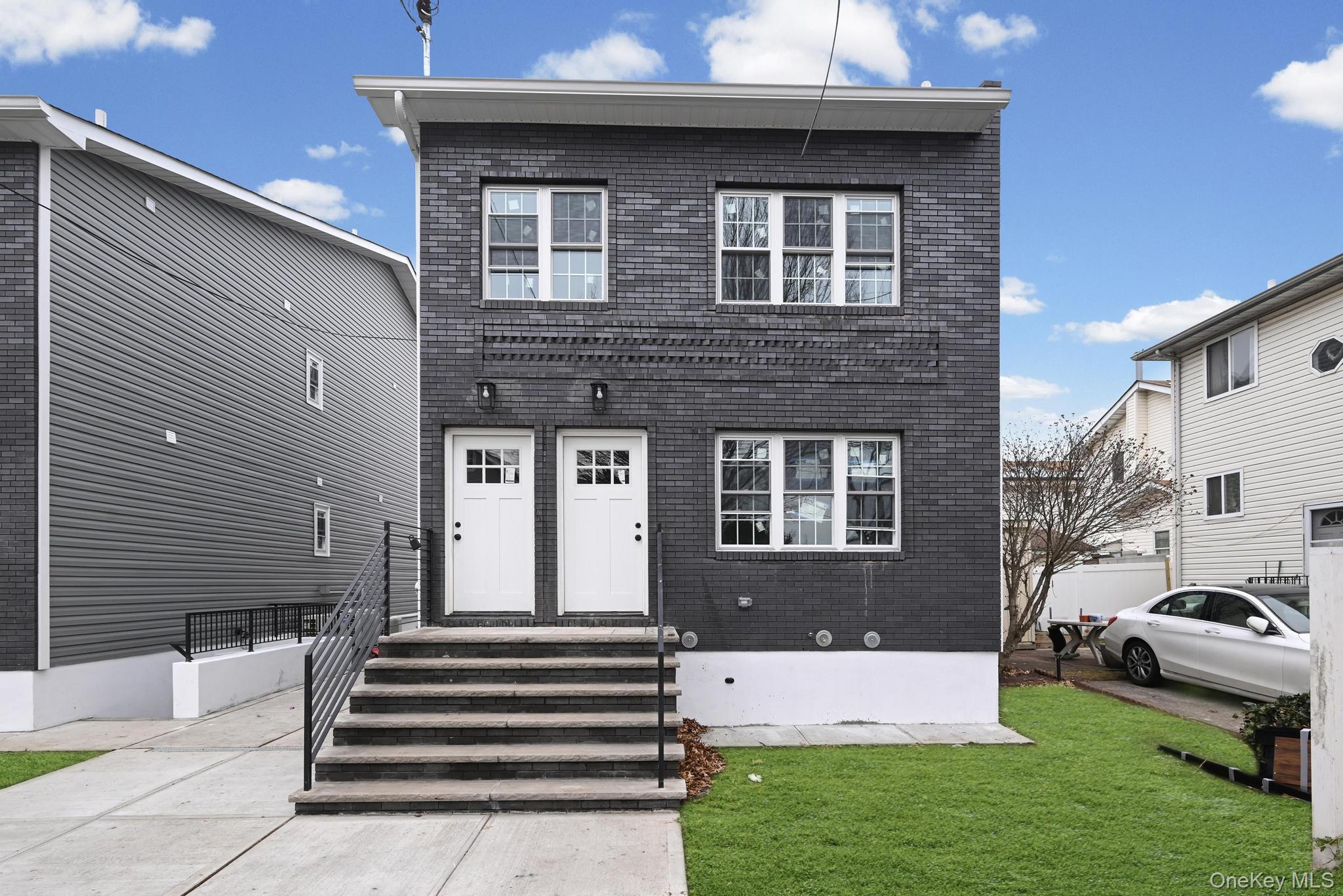 #2 photo, 160-15 118th Road, Jamaica South , NY 11434