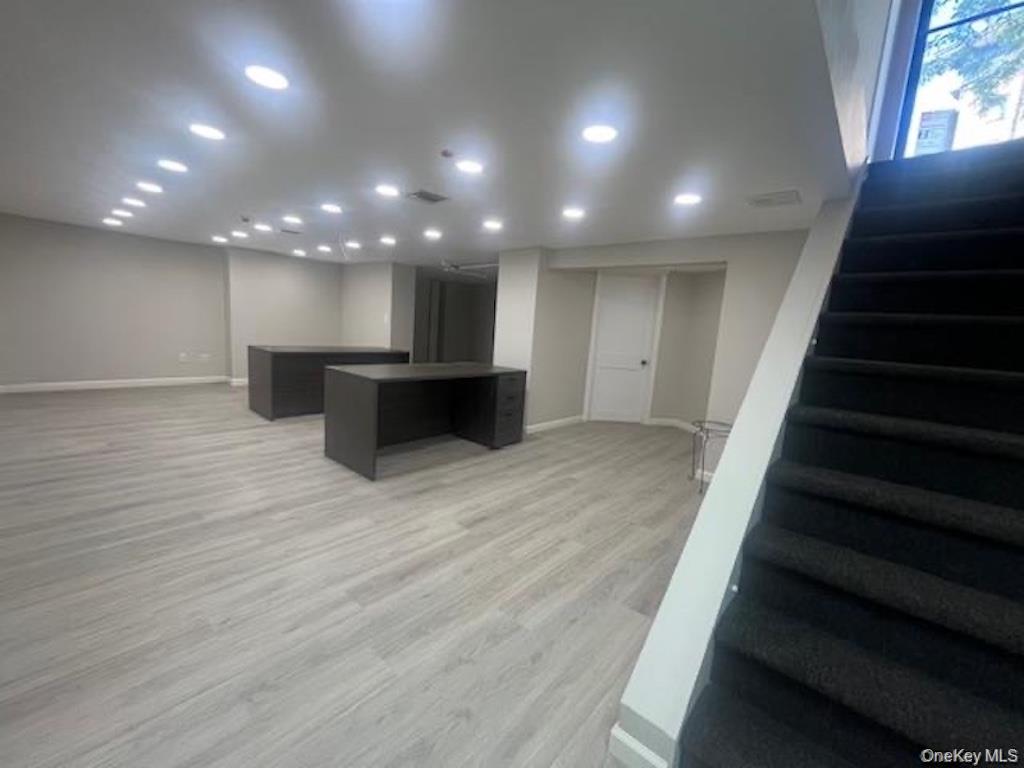 #4 photo, 116-28 Myrtle Avenue, কুইন্‌স Richmond Hill , NY 11418