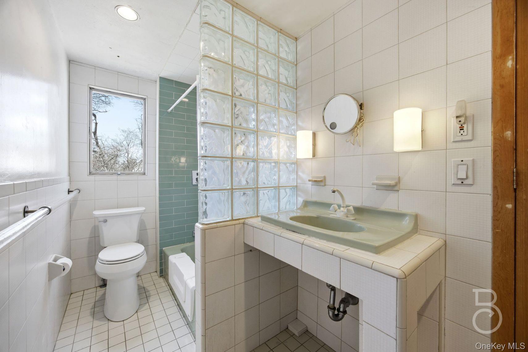 #13 photo, 94-11 70th Avenue, কুইন্‌স Forest Hills , NY 11375