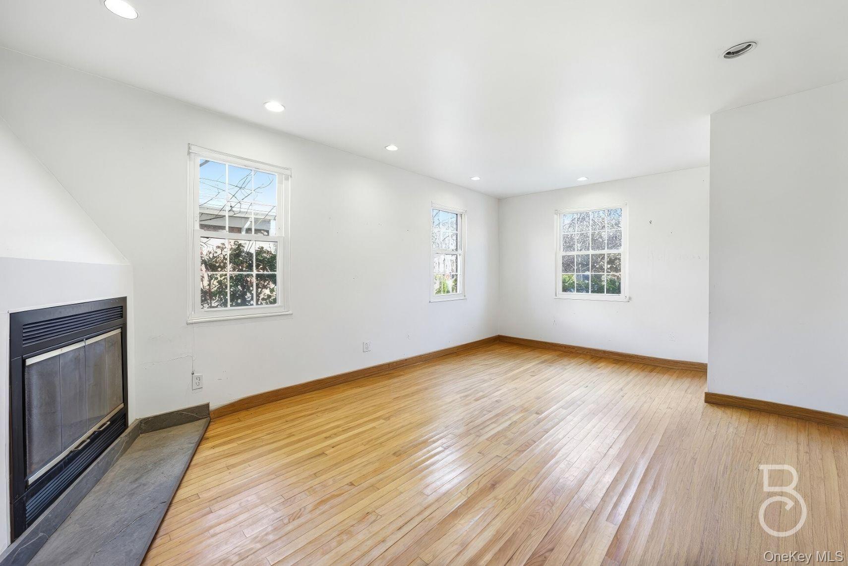 #19 photo, 94-11 70th Avenue, কুইন্‌স Forest Hills , NY 11375