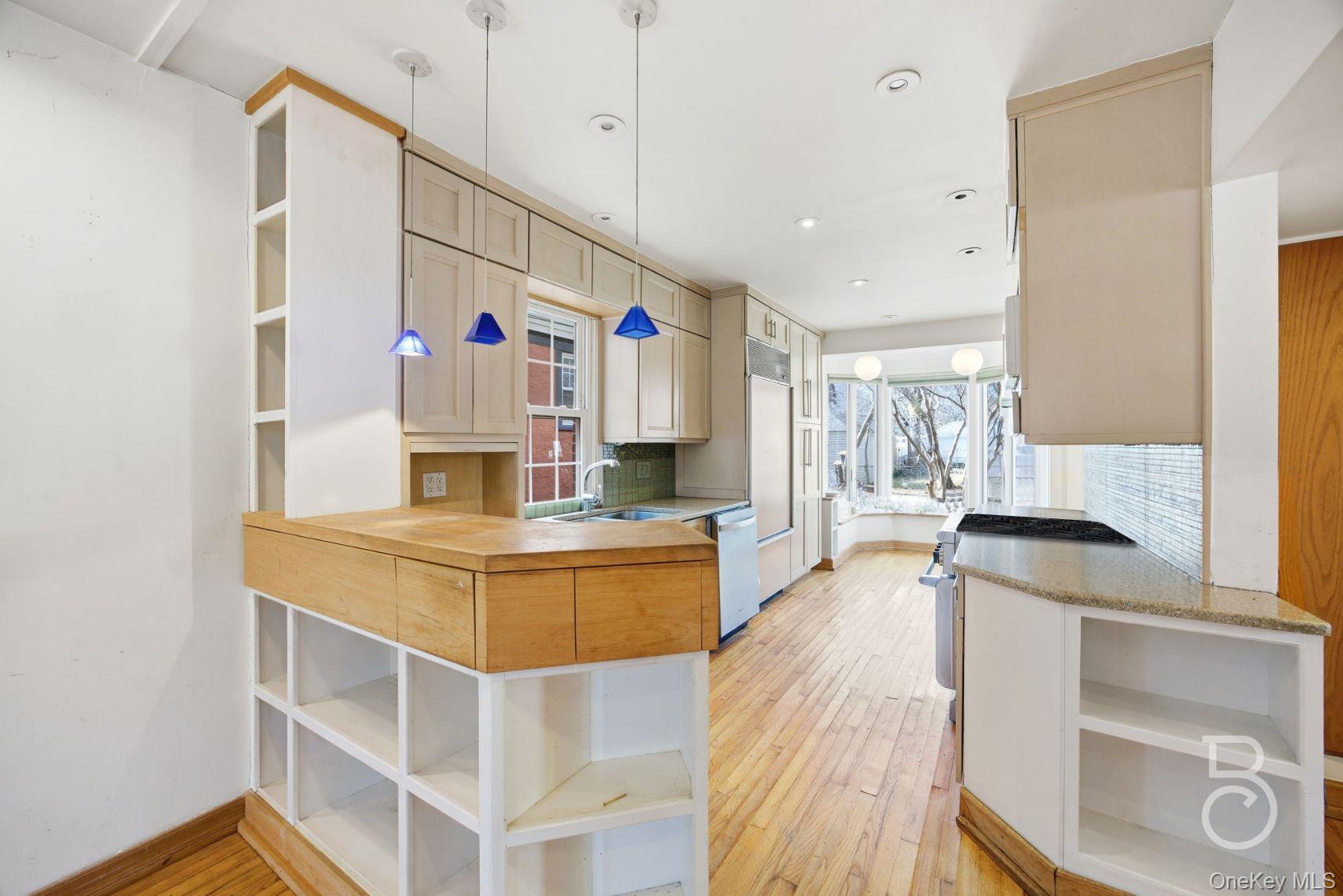 #8 photo, 94-11 70th Avenue, কুইন্‌স Forest Hills , NY 11375