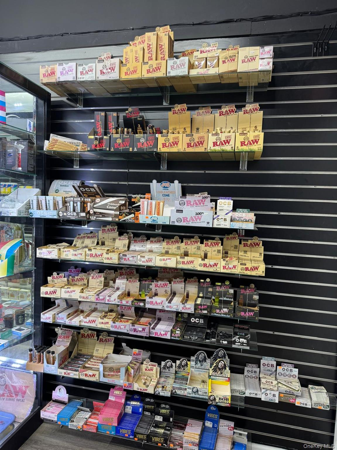 #2 photo, 180 Merritts Road, নাসাউ কাউন্টি Farmingdale , NY 11735