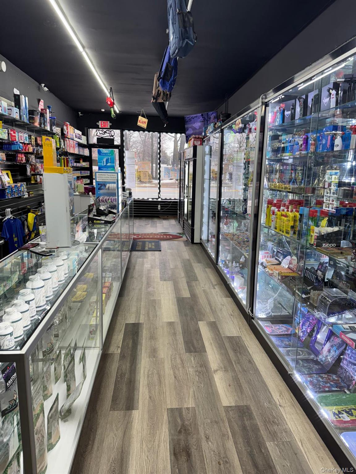 #4 photo, 180 Merritts Road, নাসাউ কাউন্টি Farmingdale , NY 11735