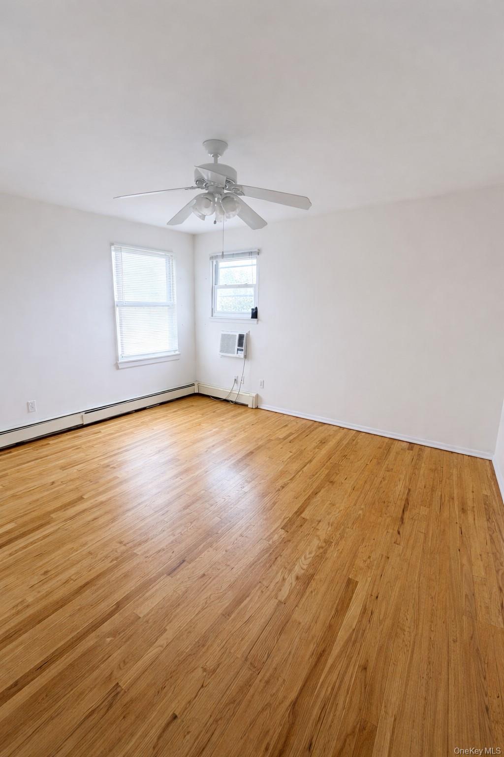 #8 photo, 14 Upland Drive, সাফোক কাউন্টি East Northport , NY 11731