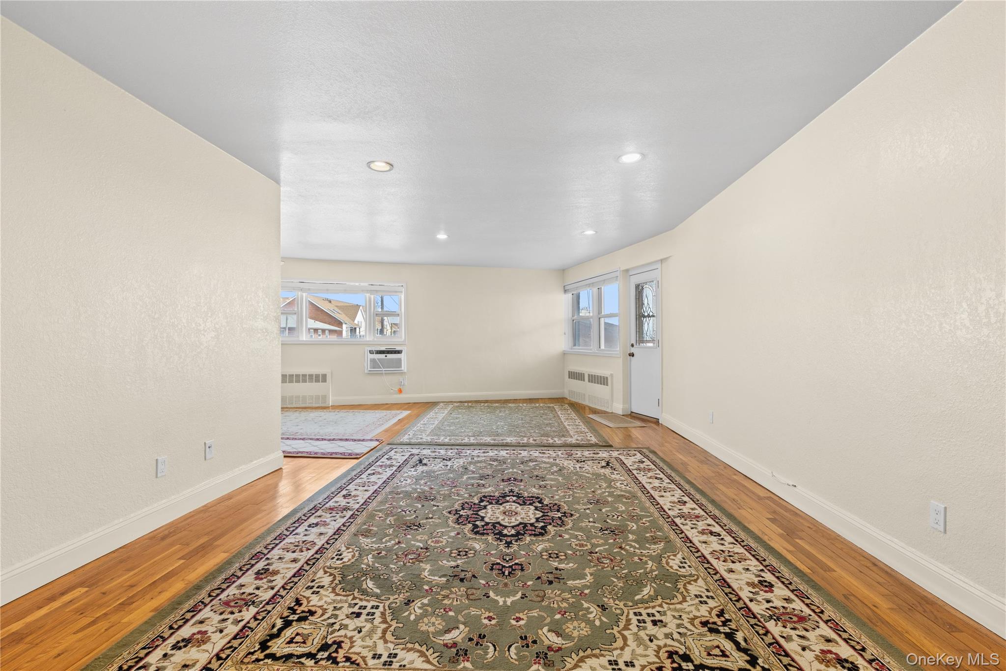 #12 photo, 750 Shore Road, নাসাউ কাউন্টি Long Beach , NY 11561