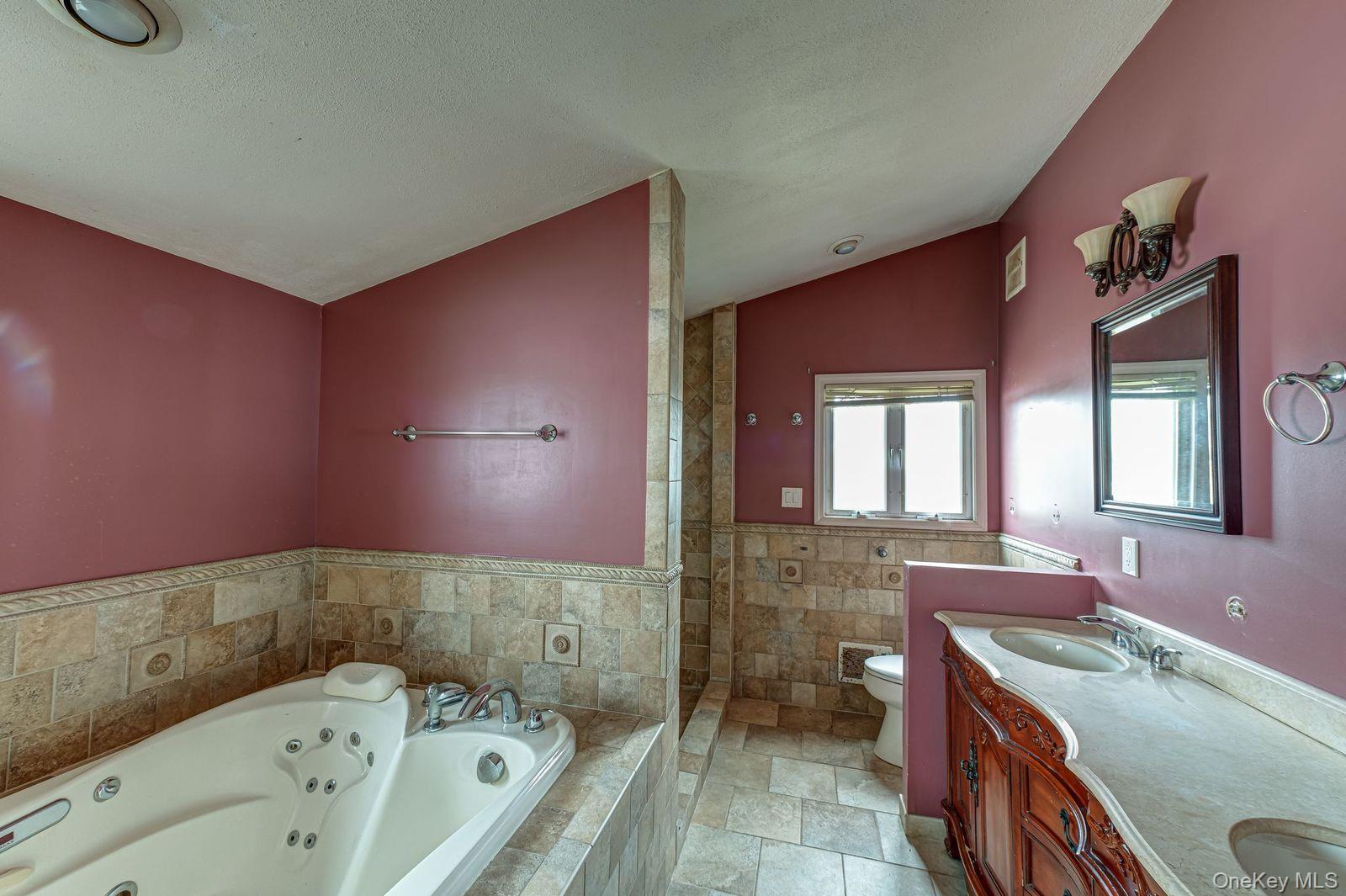 #10 photo, 11 Lawrence Road, সাফোক কাউন্টি Deer Park , NY 11729