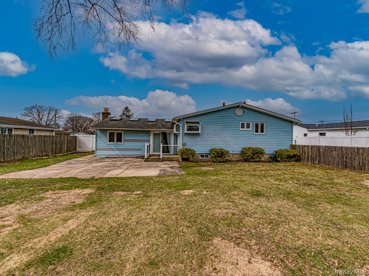 #16 photo, 11 Lawrence Road, সাফোক কাউন্টি Deer Park , NY 11729