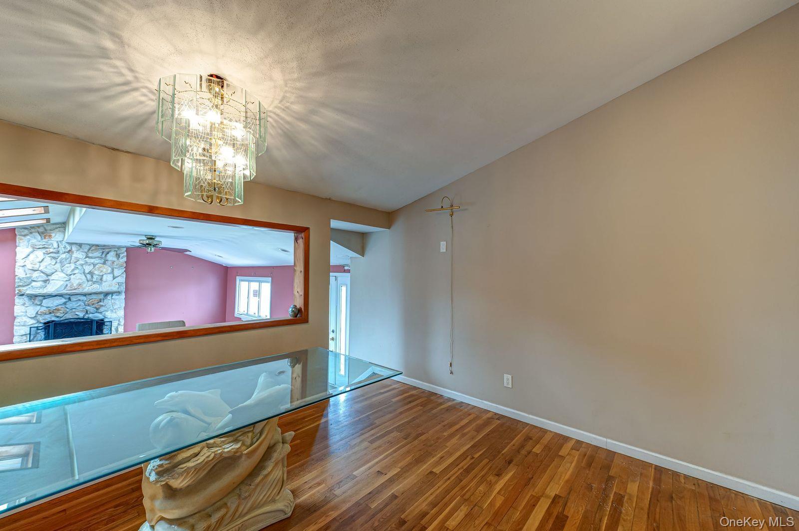 #6 photo, 11 Lawrence Road, সাফোক কাউন্টি Deer Park , NY 11729