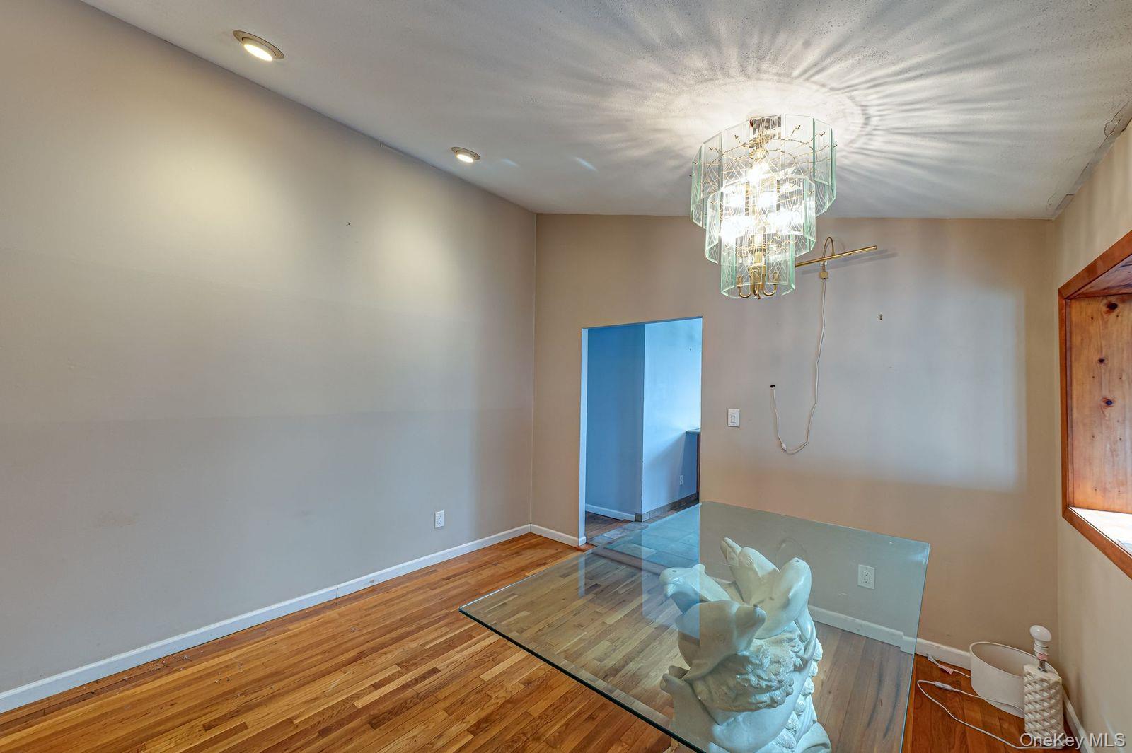 #7 photo, 11 Lawrence Road, সাফোক কাউন্টি Deer Park , NY 11729