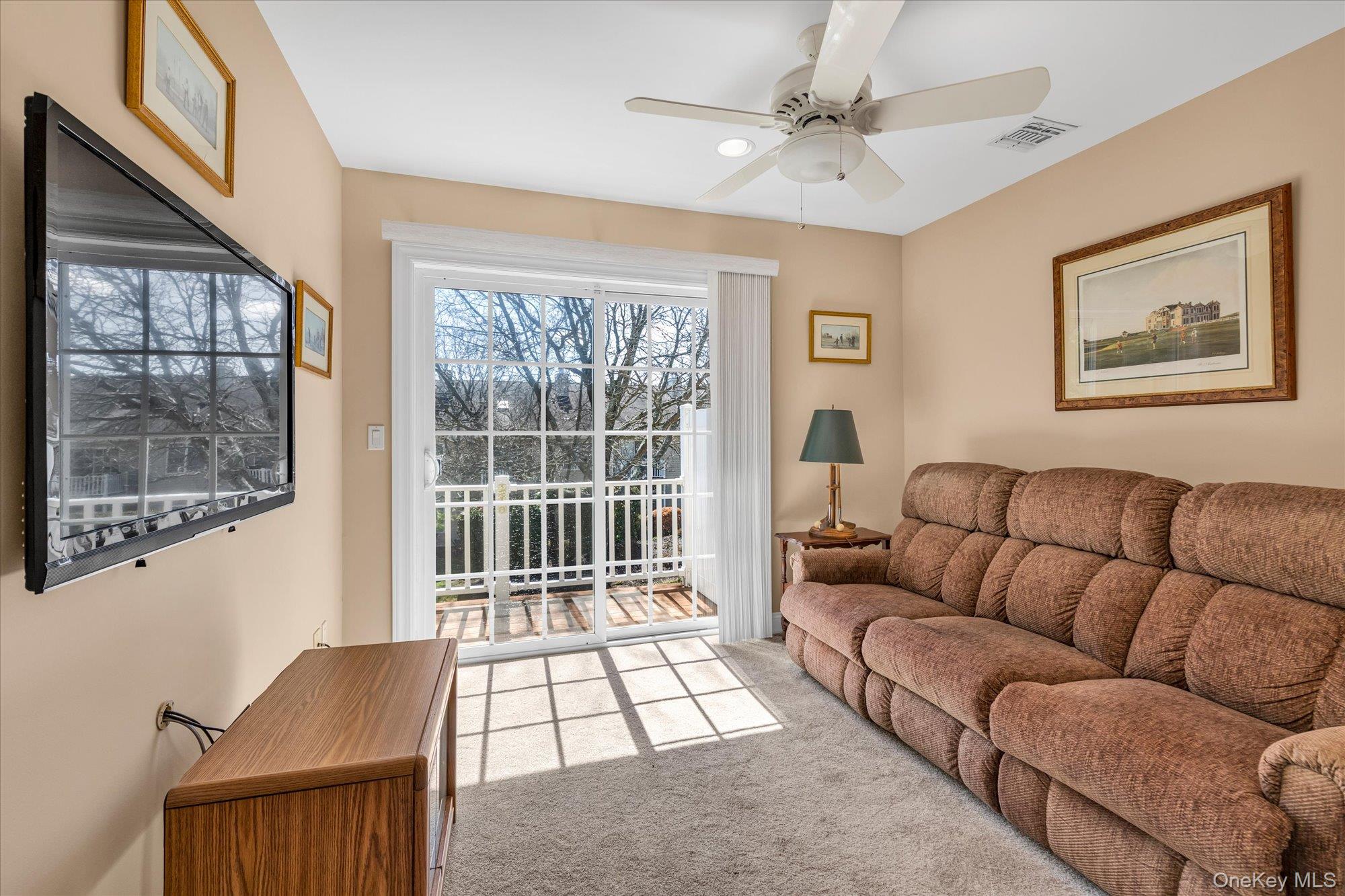 #13 photo, 928 Altessa Boulevard, সাফোক কাউন্টি Melville , NY 11747