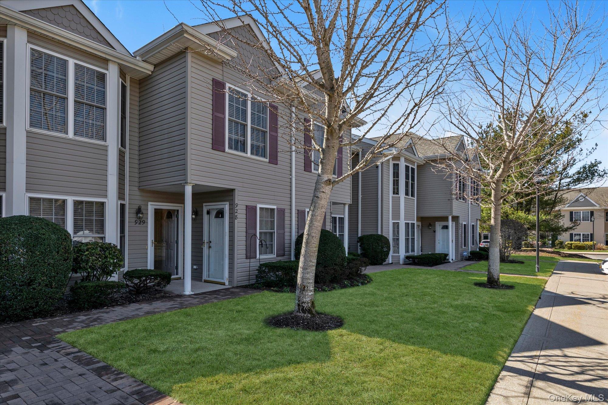 #2 photo, 928 Altessa Boulevard, সাফোক কাউন্টি Melville , NY 11747